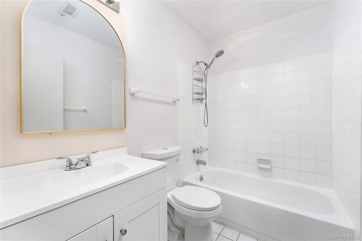 #24 photo, 55 Eric Drive, Middle Island , NY 11953