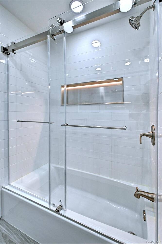 #25 photo, 8 Prairie Road, サフォーク郡 Huntington Station , NY 11746