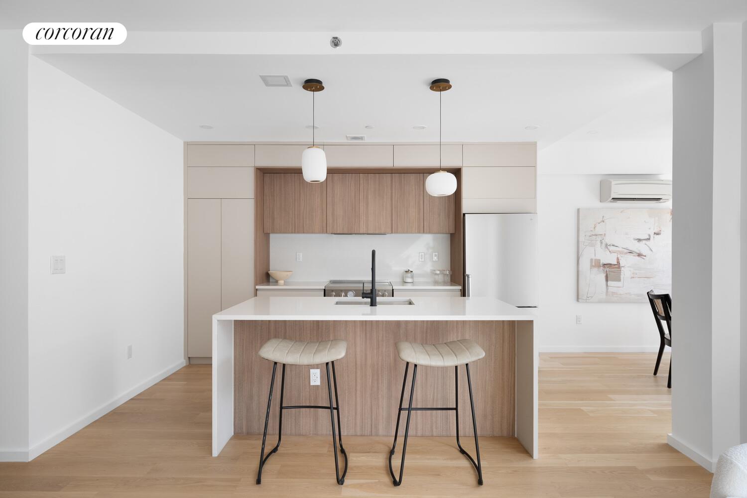 #5 photo, 14-35 BROADWAY, Astoria , NY 11106