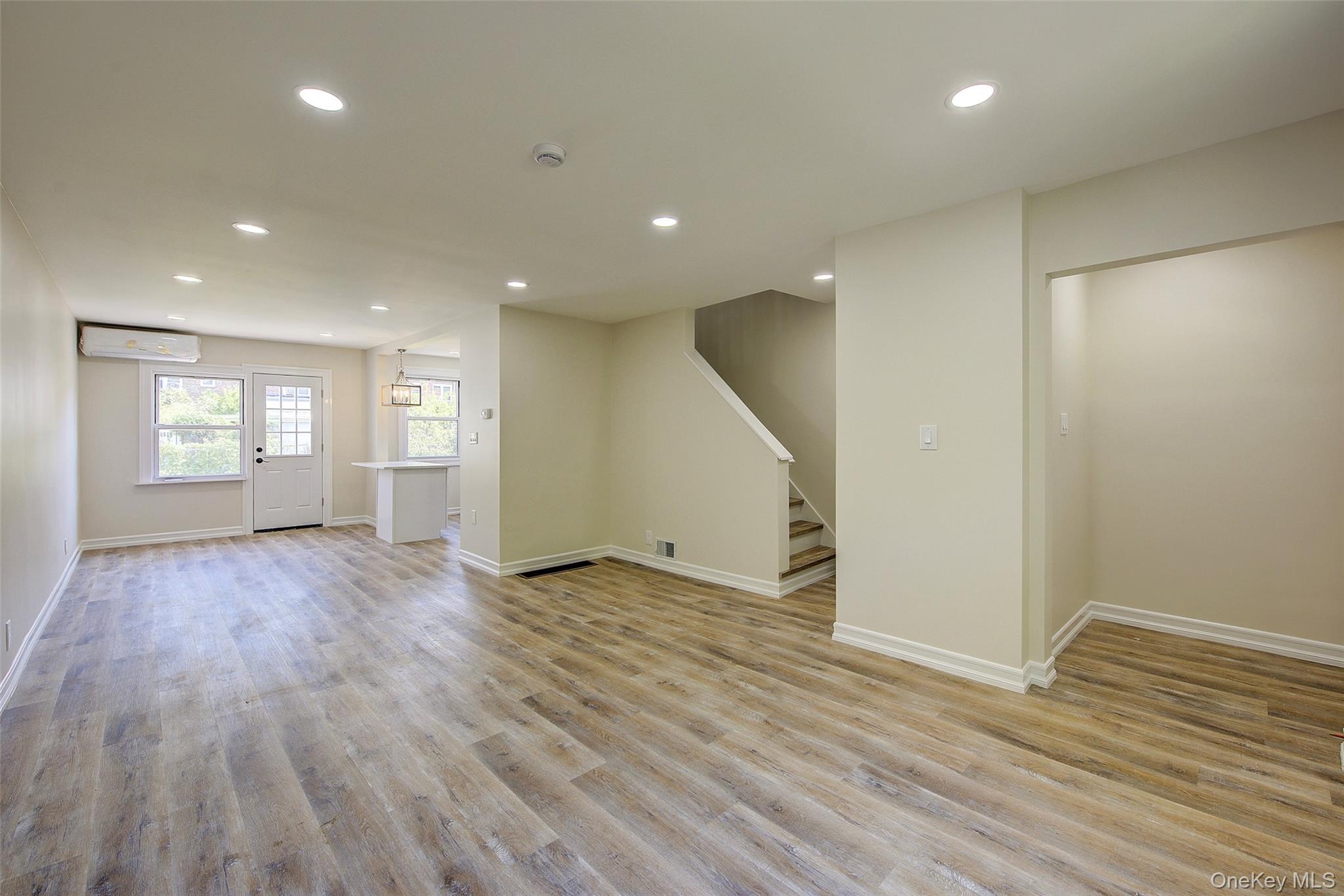 #7 photo, 623 159th Street, Whitestone , NY 11357