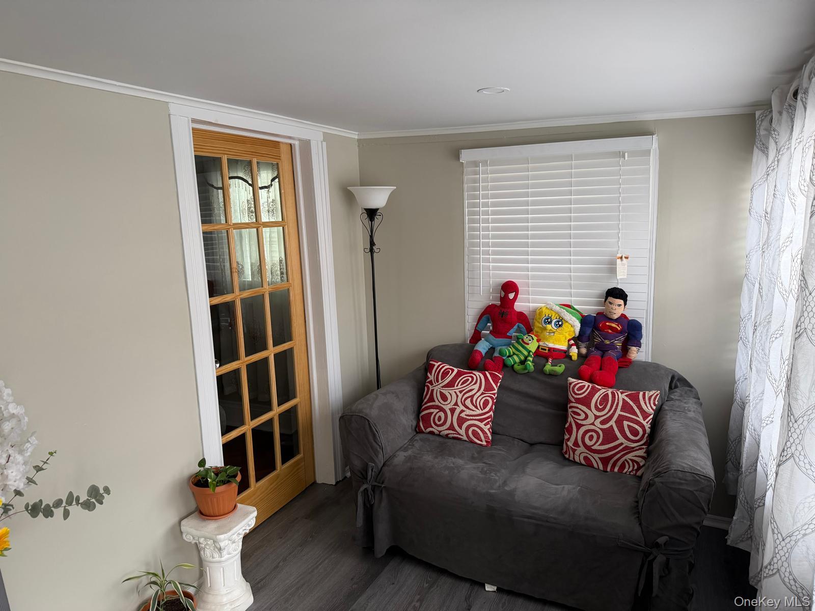 #3 photo, 10222 85th Avenue, Richmond Hill North , NY 11418