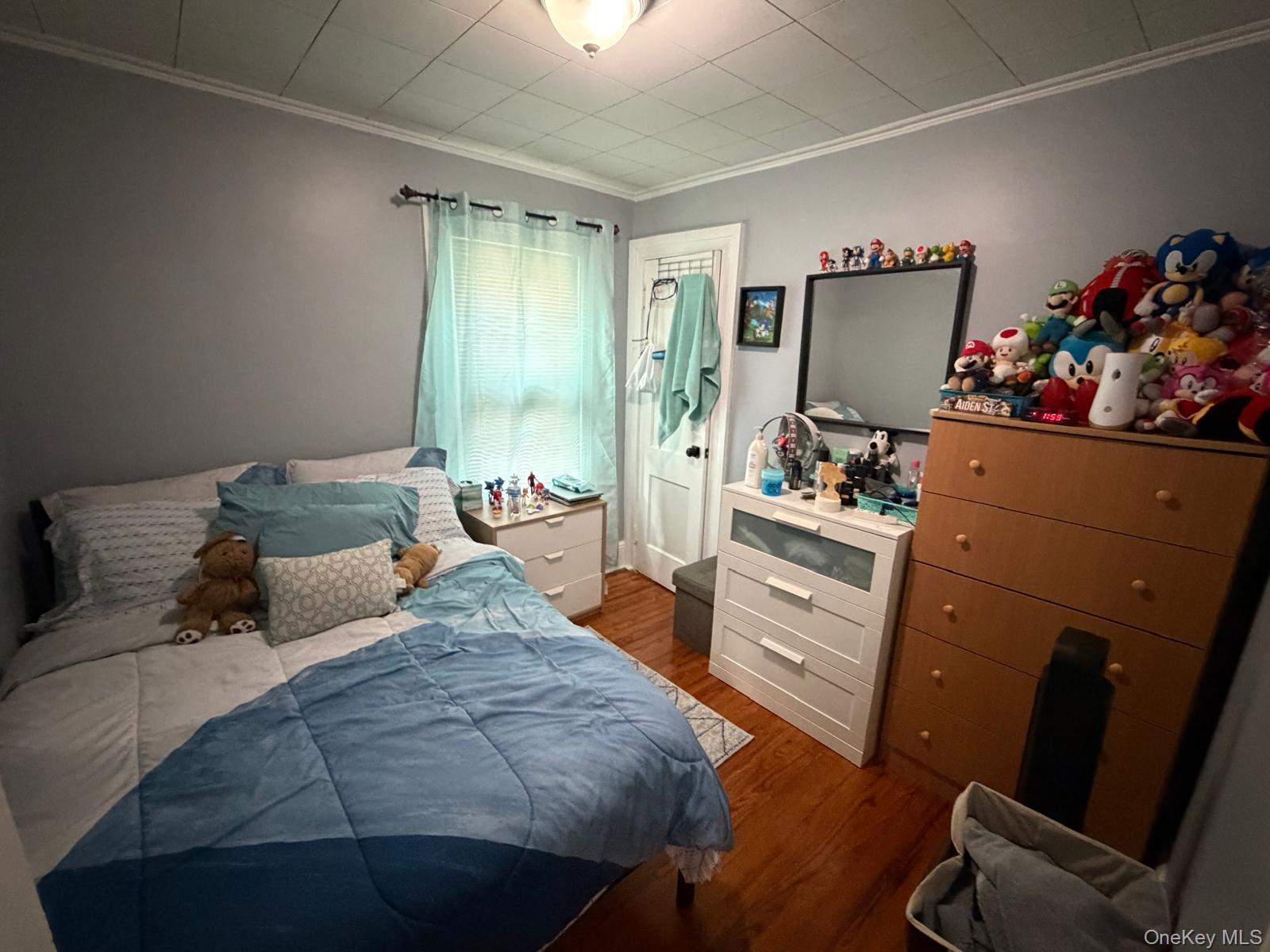 #4 photo, 10222 85th Avenue, Richmond Hill North , NY 11418