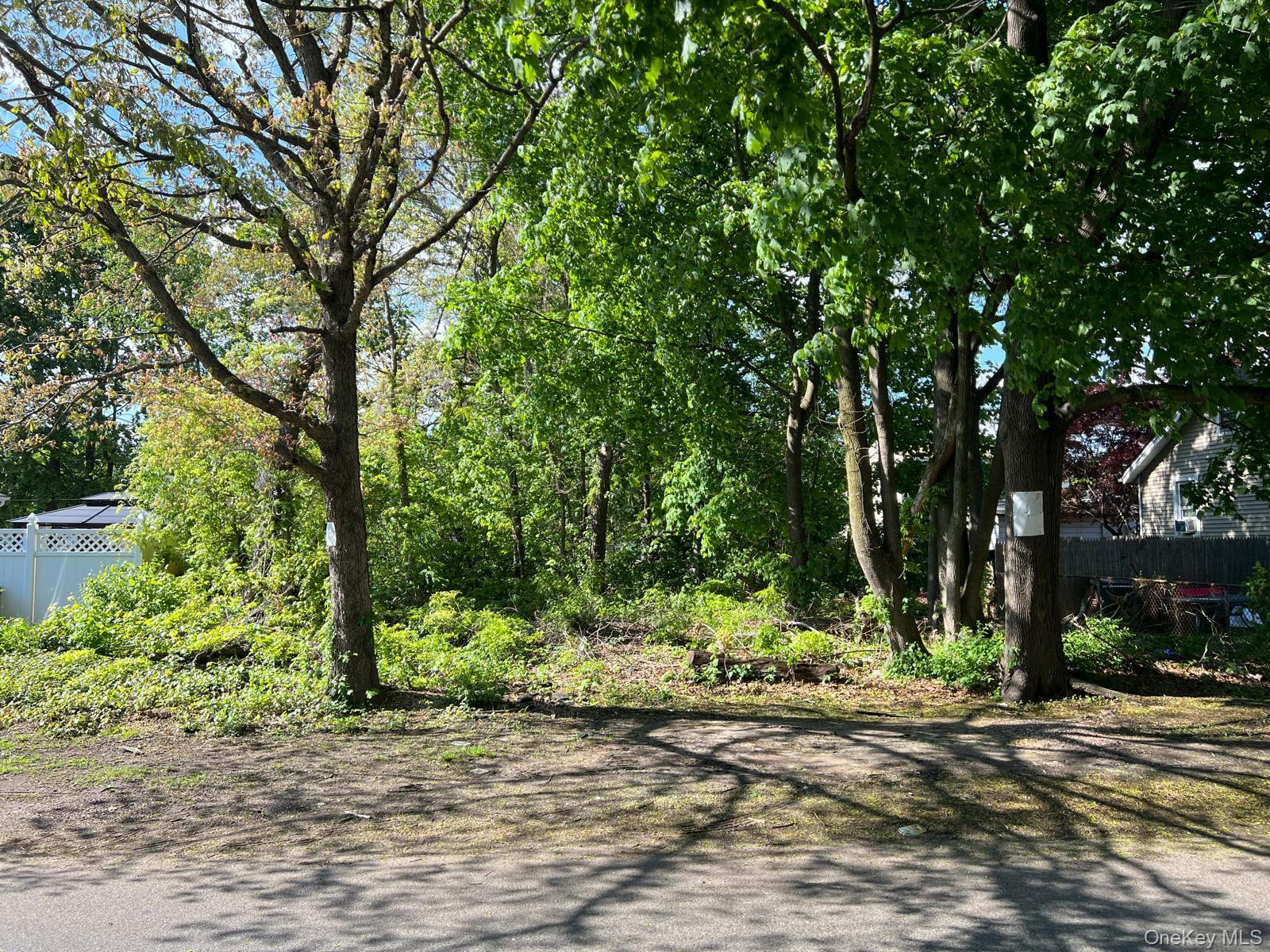 #2 photo, 33 Patton Avenue, サフォーク郡 Wyandanch , NY 11798