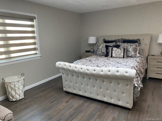 #4 photo, 11 Maple Street, Glenwood Landing , NY 11547