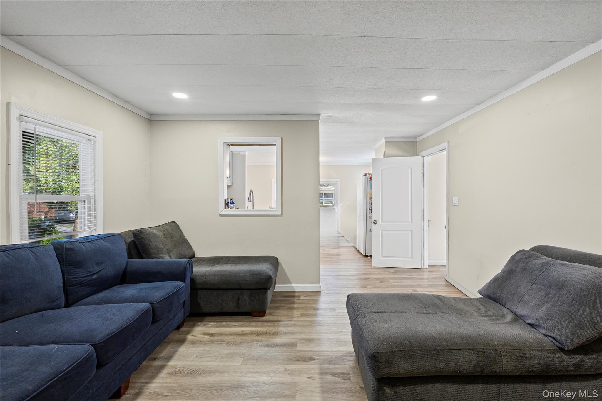 #20 photo, 40 Buttercup Dr, Bohemia , NY 11716