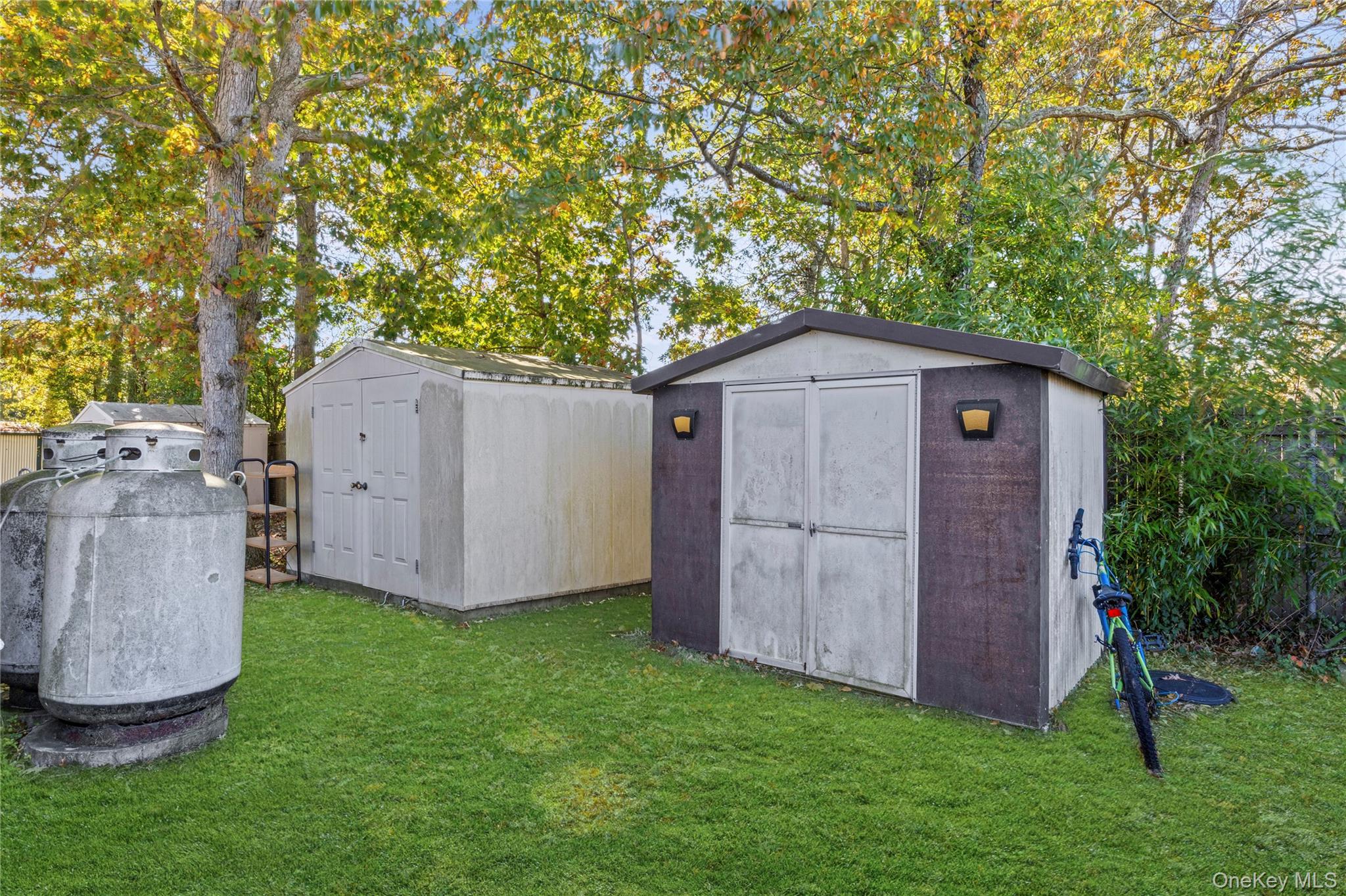 #5 photo, 40 Buttercup Dr, Bohemia , NY 11716