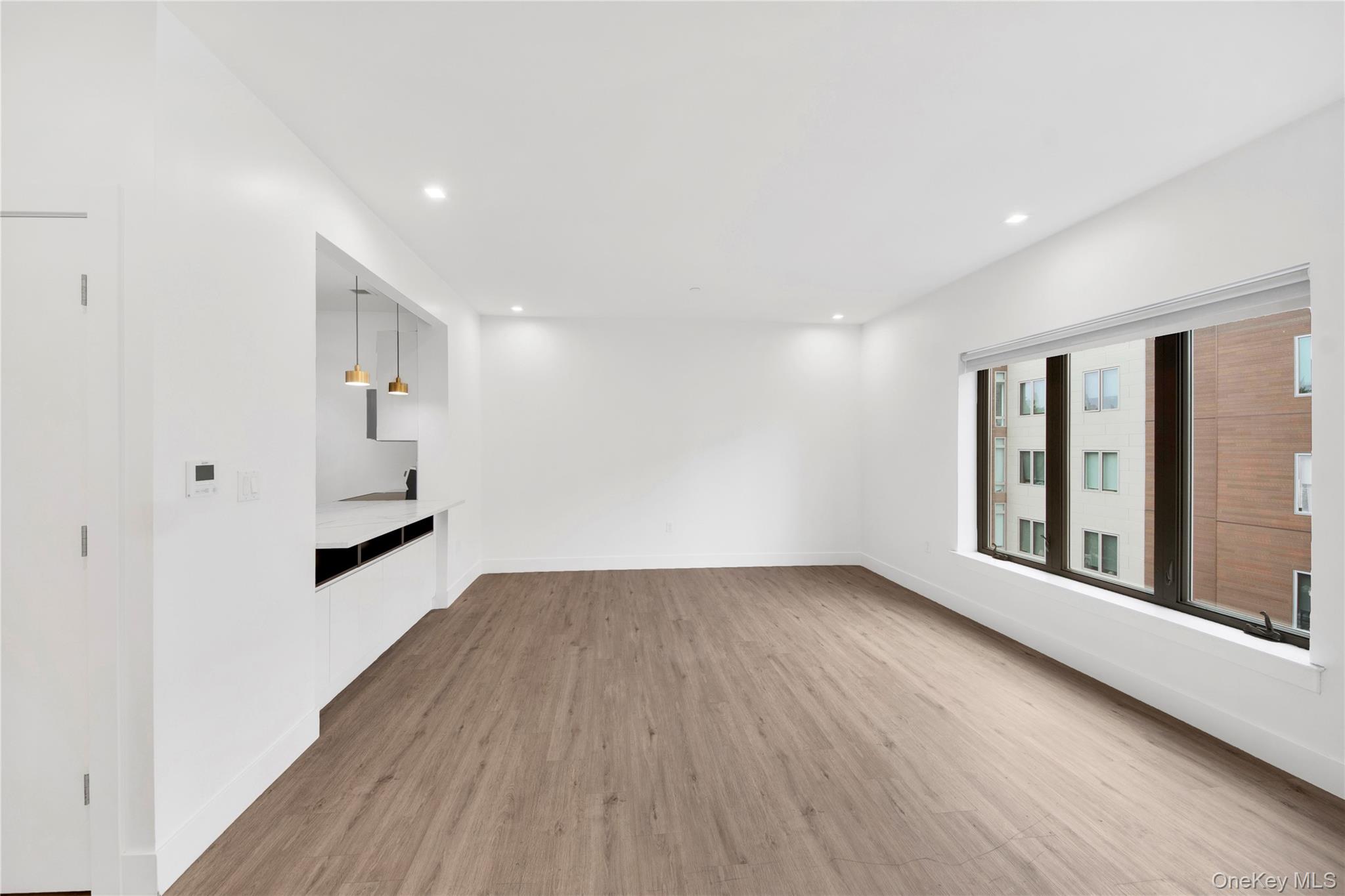 #17 photo, 625 NORTH MACQUESTEN PARKWAY, Fleetwood , NY 10552