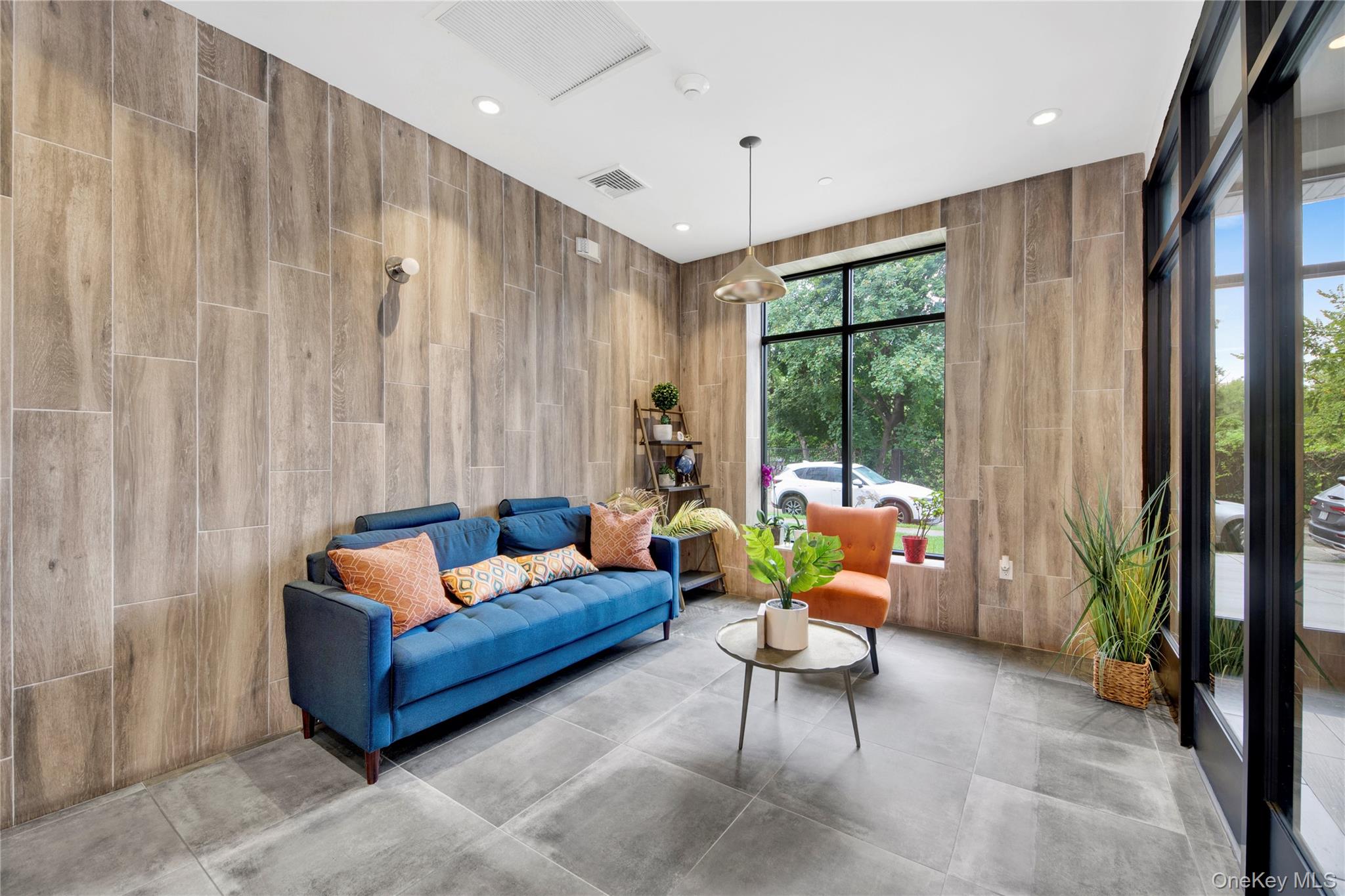 #8 photo, 625 NORTH MACQUESTEN PARKWAY, Fleetwood , NY 10552