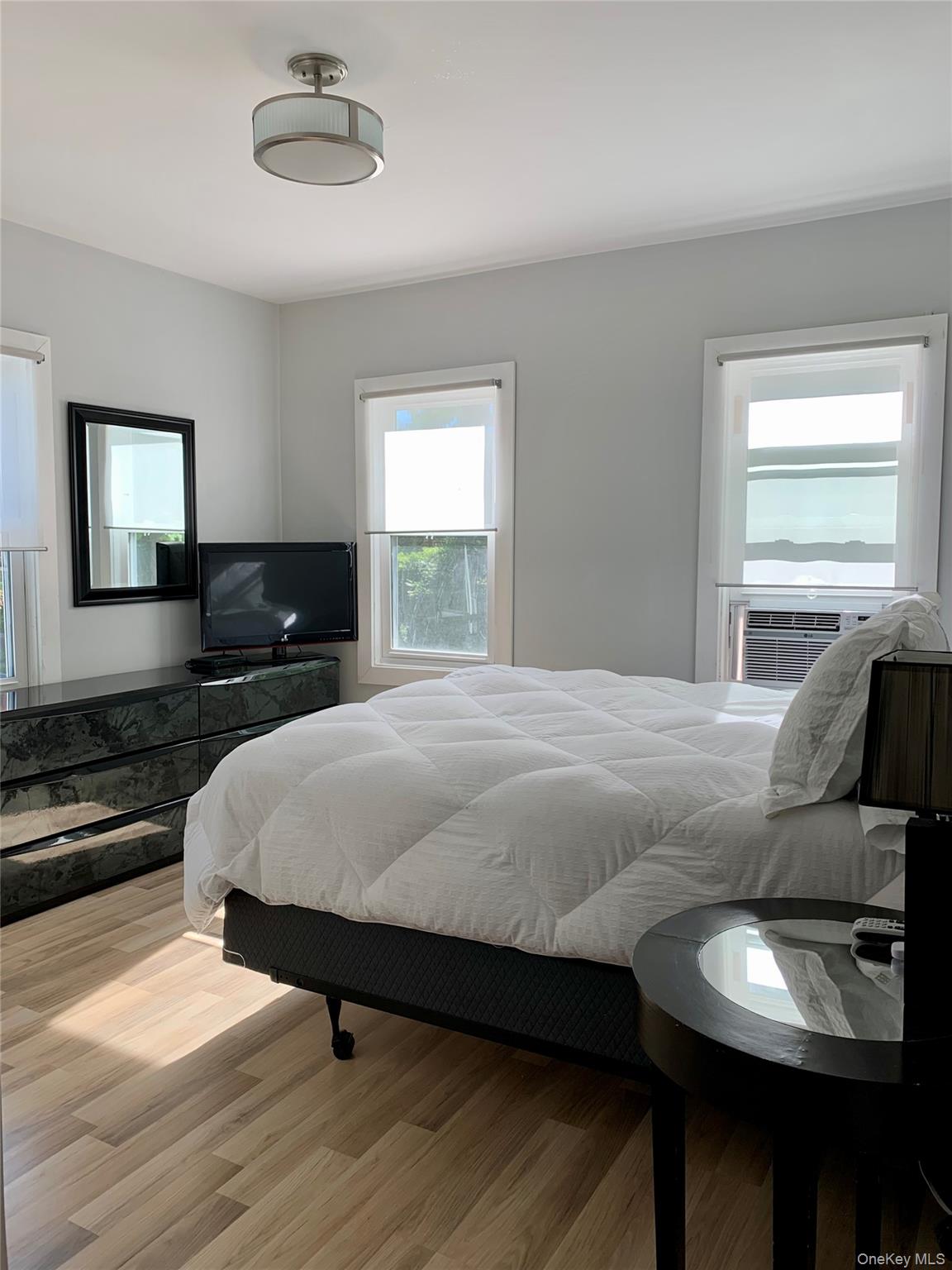 #14 photo, 26 Main Street, Germantown , NY 12526