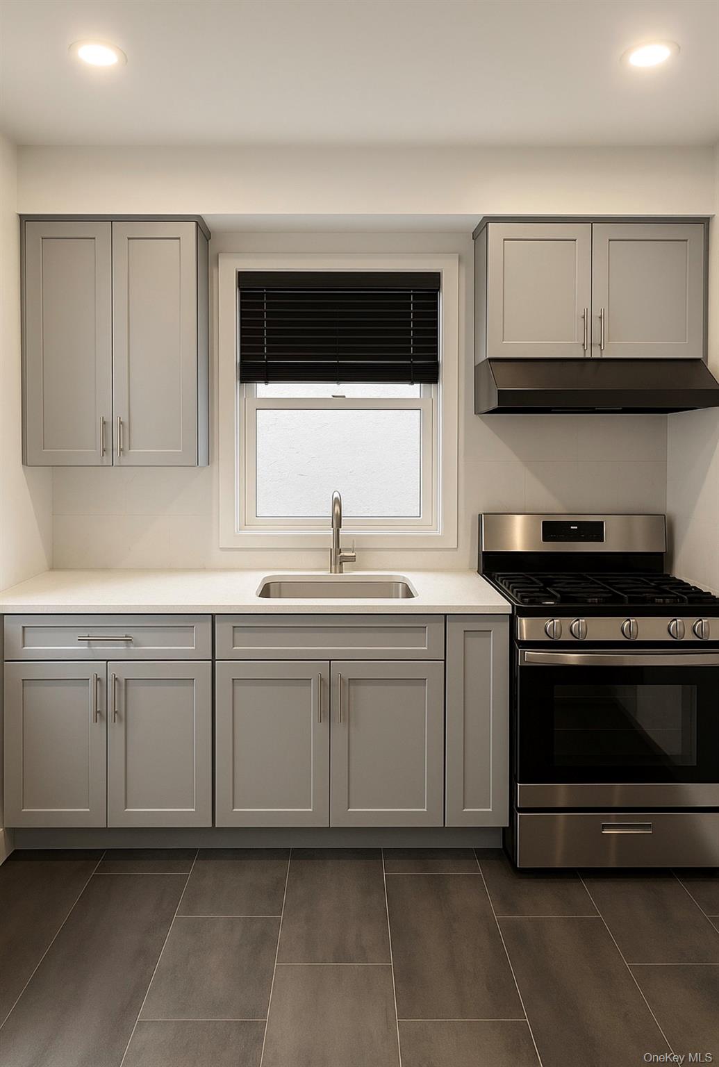 #3 photo, 28 Acorn Terrace, New Rochelle , NY 10801