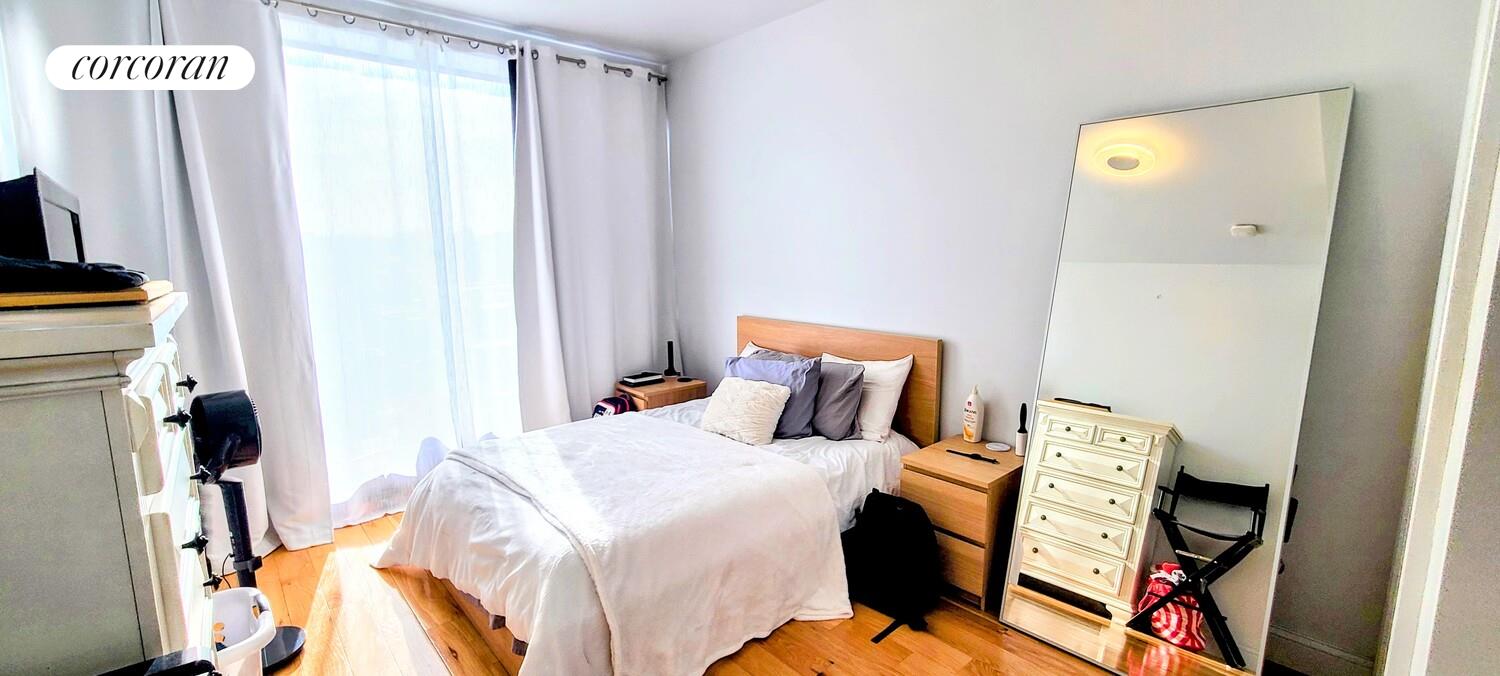 #8 photo, Astoria, クイーンズ区 Astoria , NY 11102