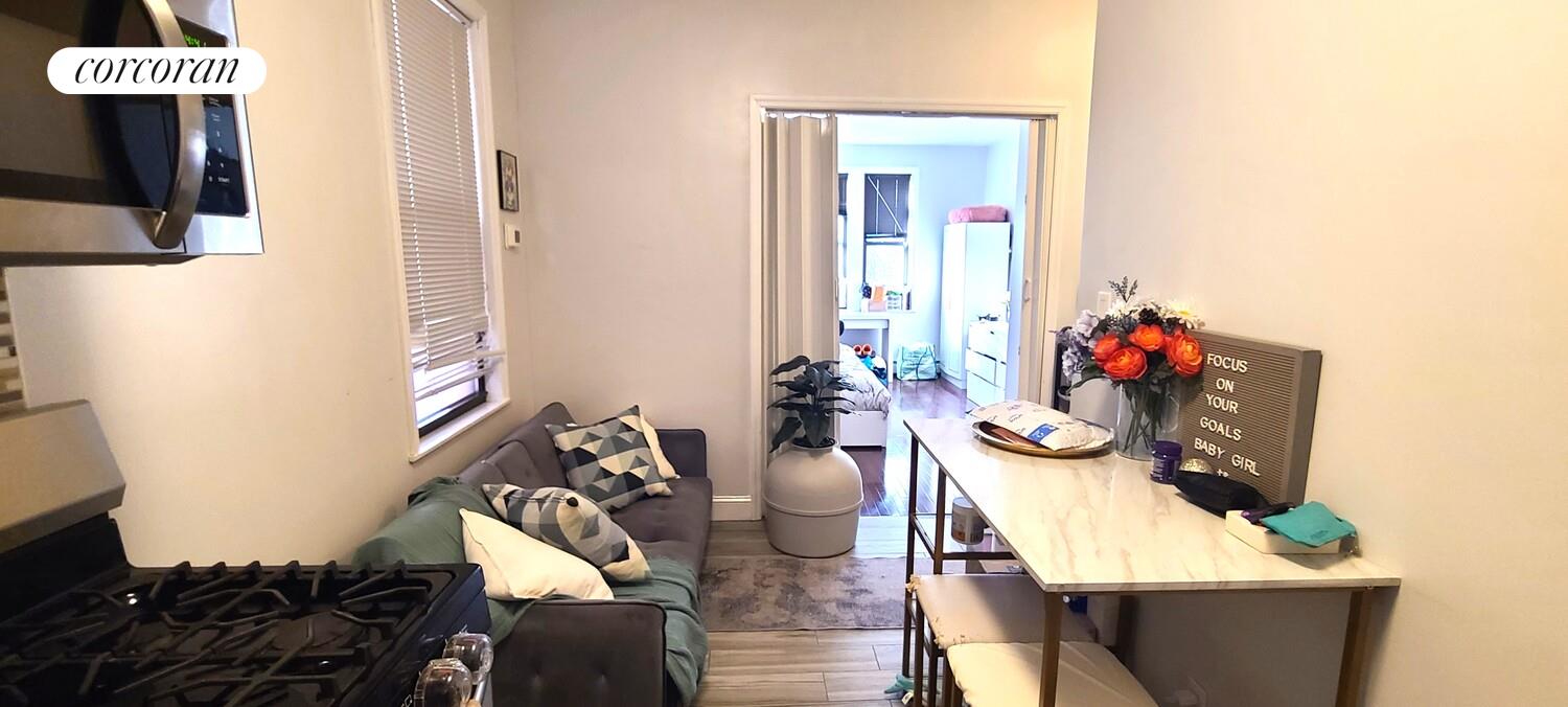 #4 photo, Astoria, Astoria , NY 11106