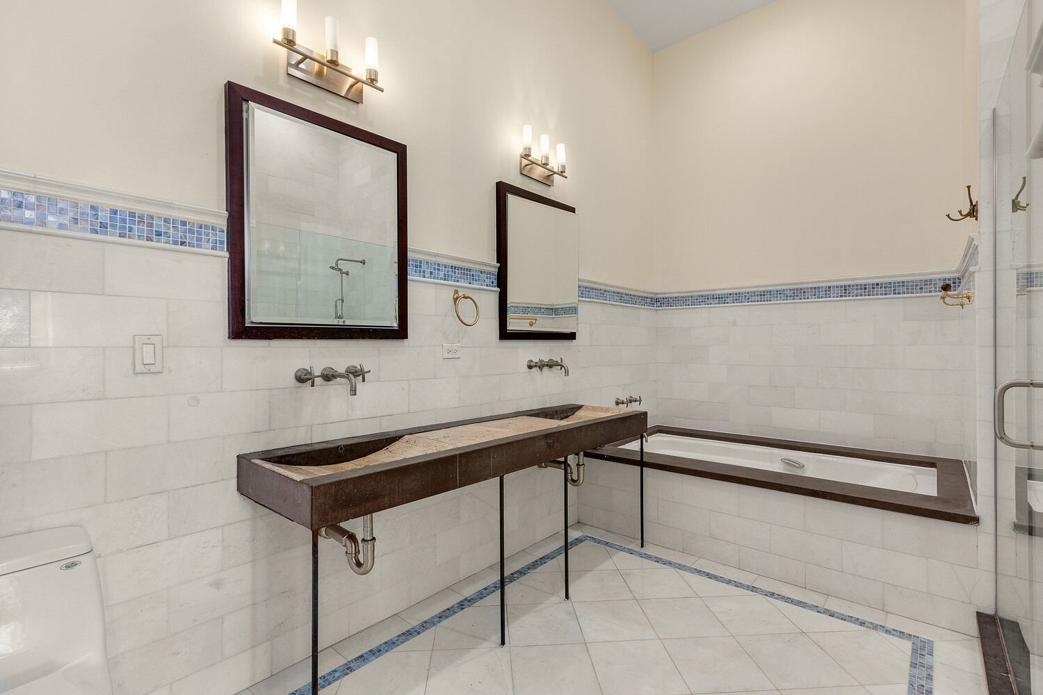 #9 photo, 85 N 3RD Street, Williamsburg,North , NY 11249