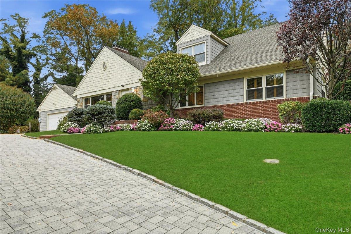 #1 photo, 88 Luquer Road, Manhasset , NY 11030