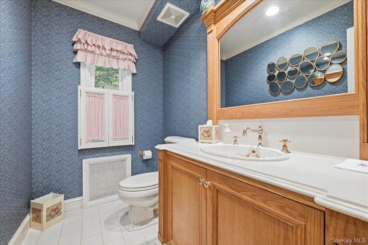 #16 photo, 88 Luquer Road, Manhasset , NY 11030