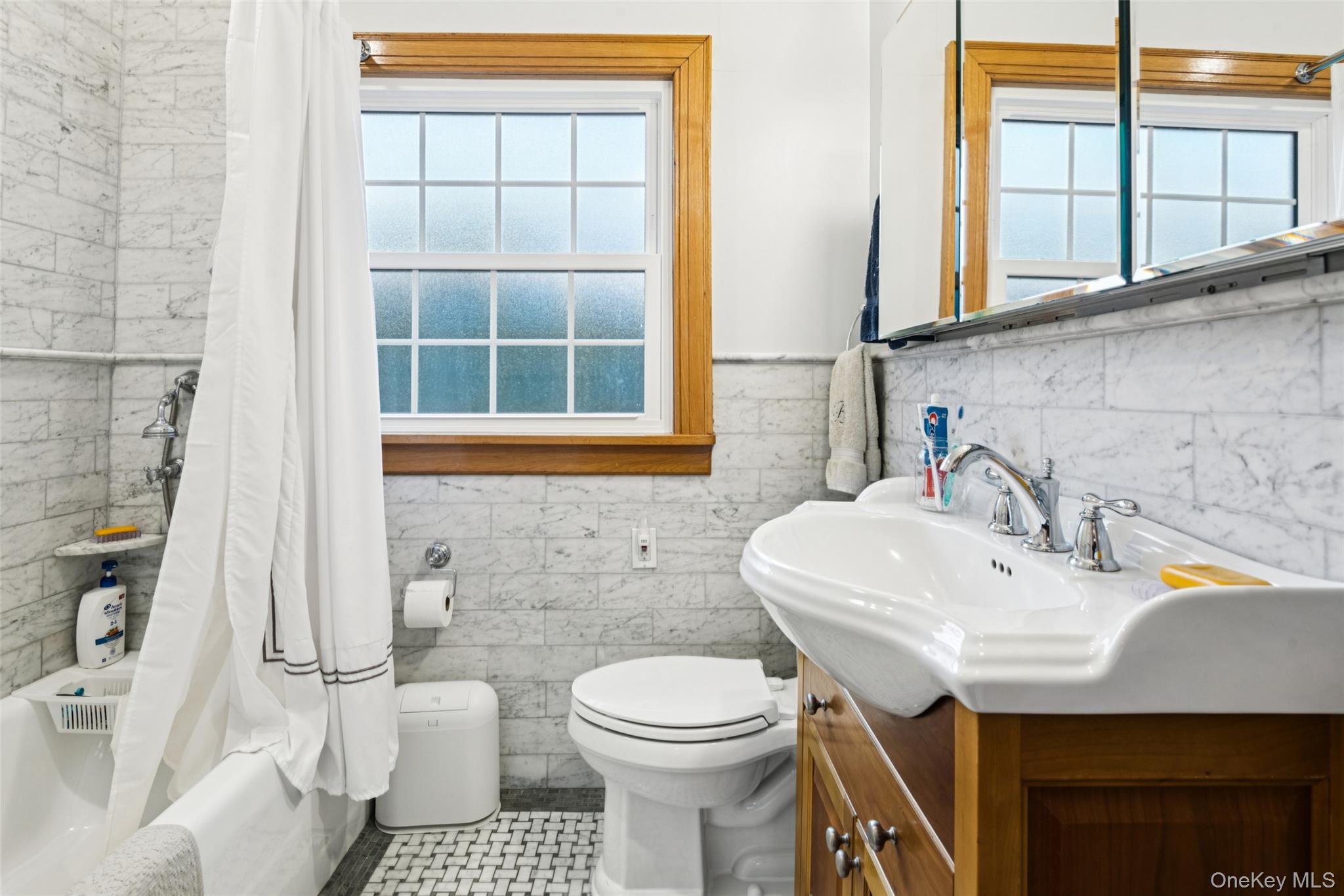 #18 photo, 30 School Street, East Williston , NY 11596