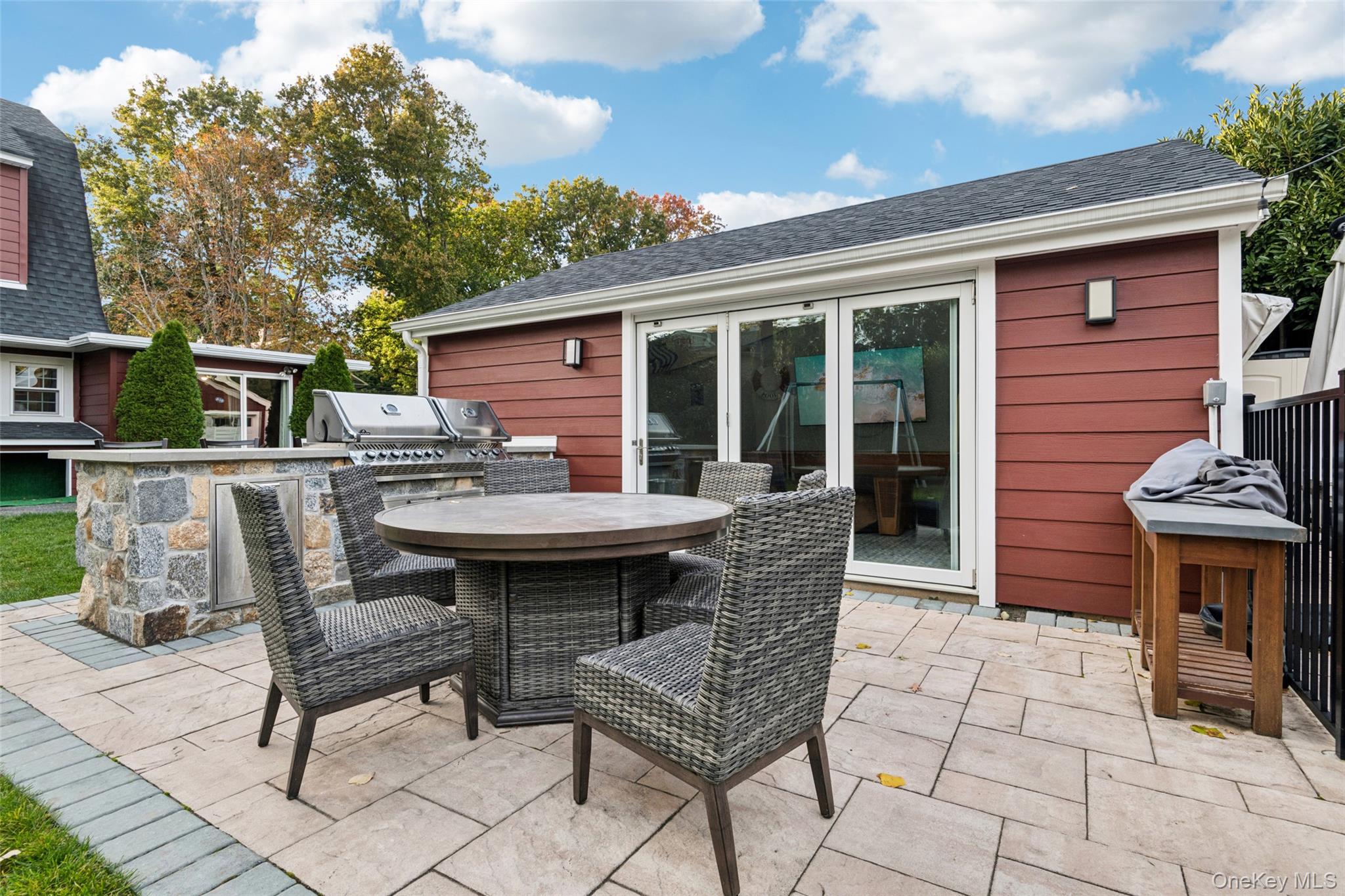 #19 photo, 30 School Street, East Williston , NY 11596