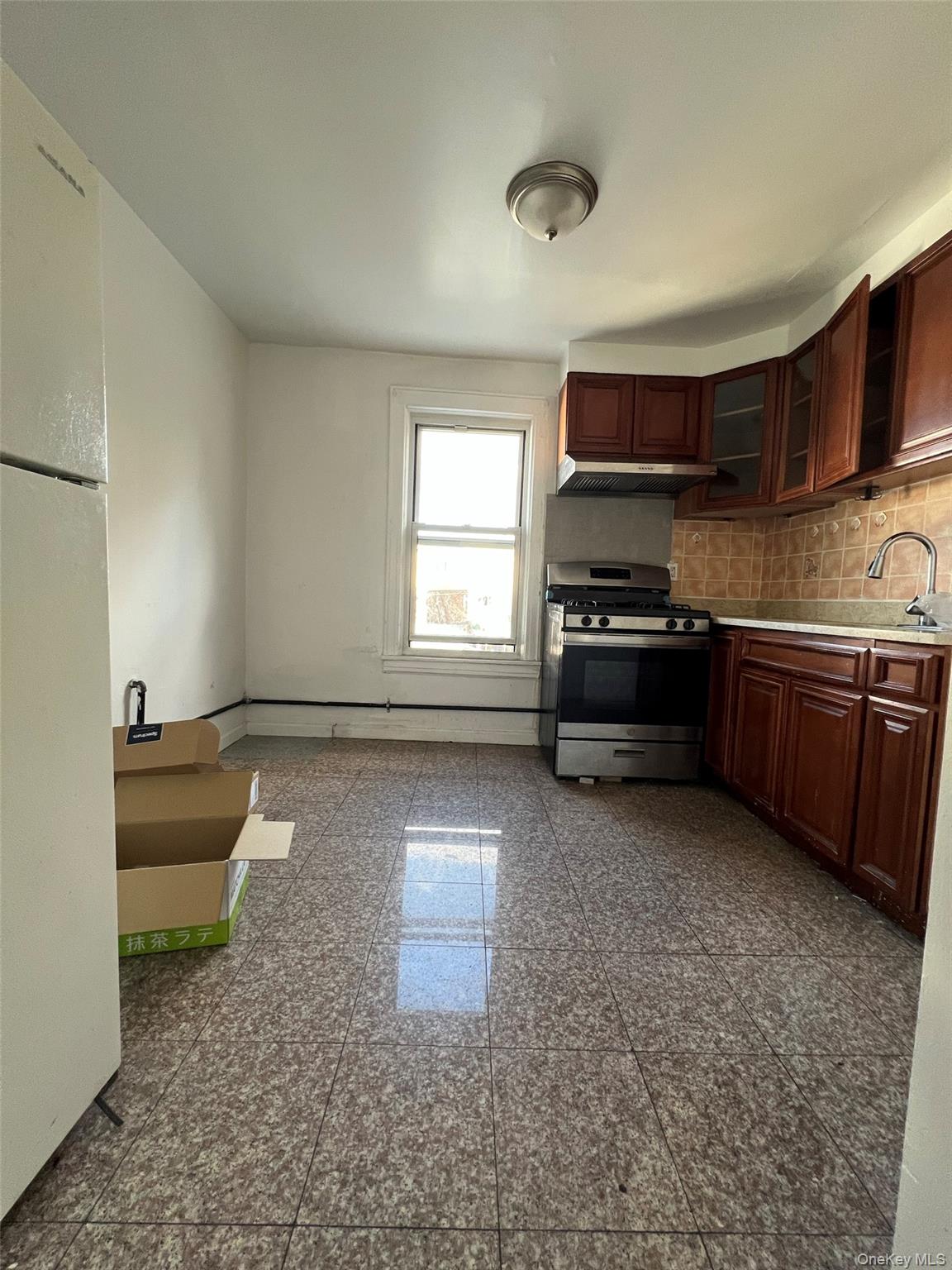 #1 photo, 54-29 153rd Street, Flushing , NY 11355