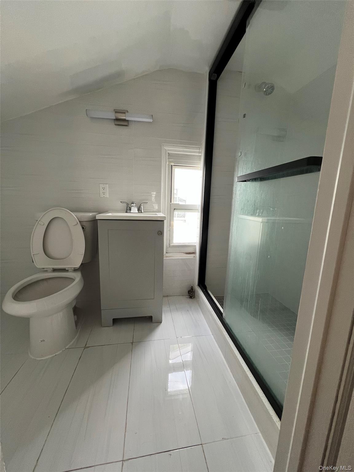 #7 photo, 54-29 153rd Street, Flushing , NY 11355