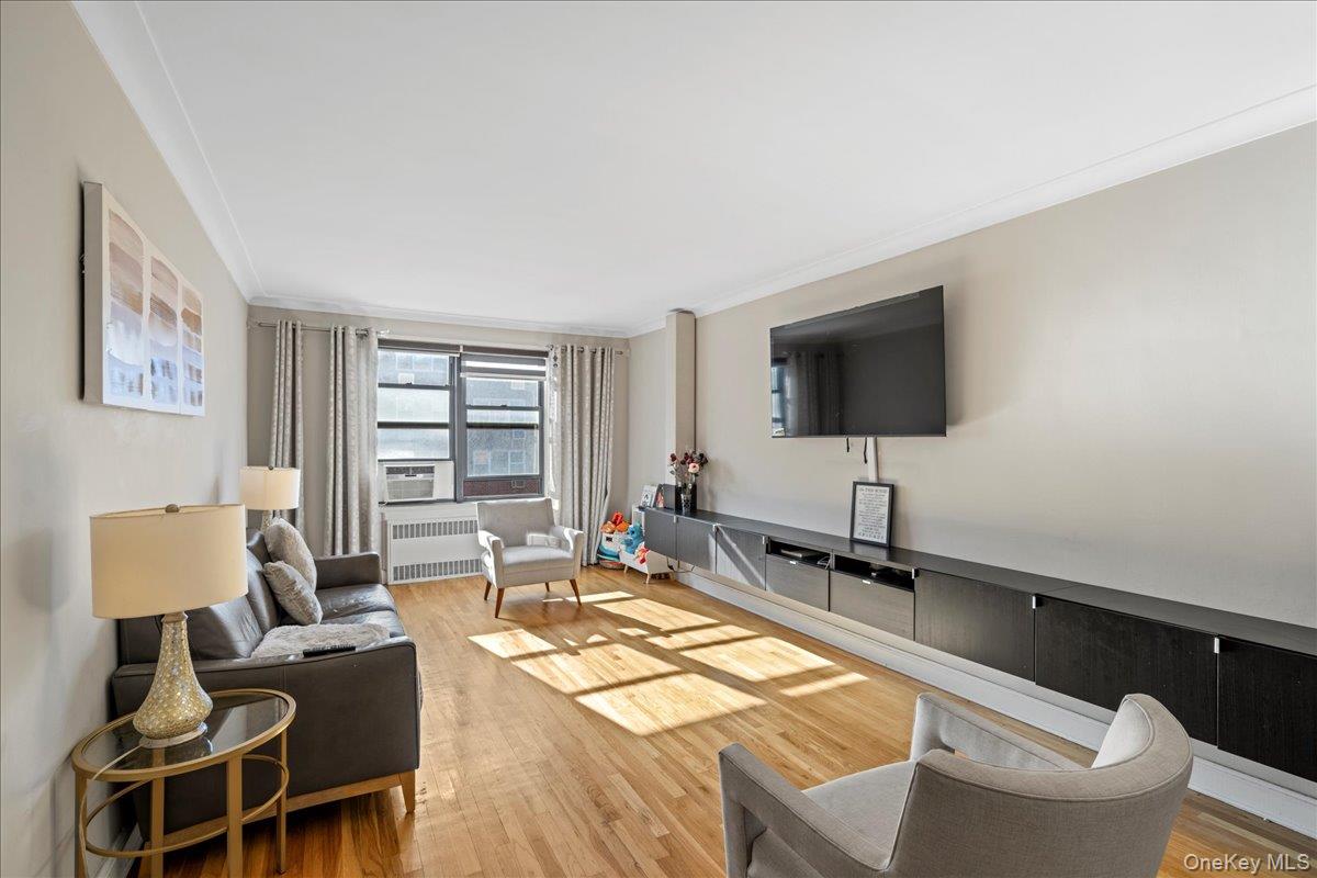 #9 photo, 110-45 71st, クイーンズ区 Forest Hills , NY 11375