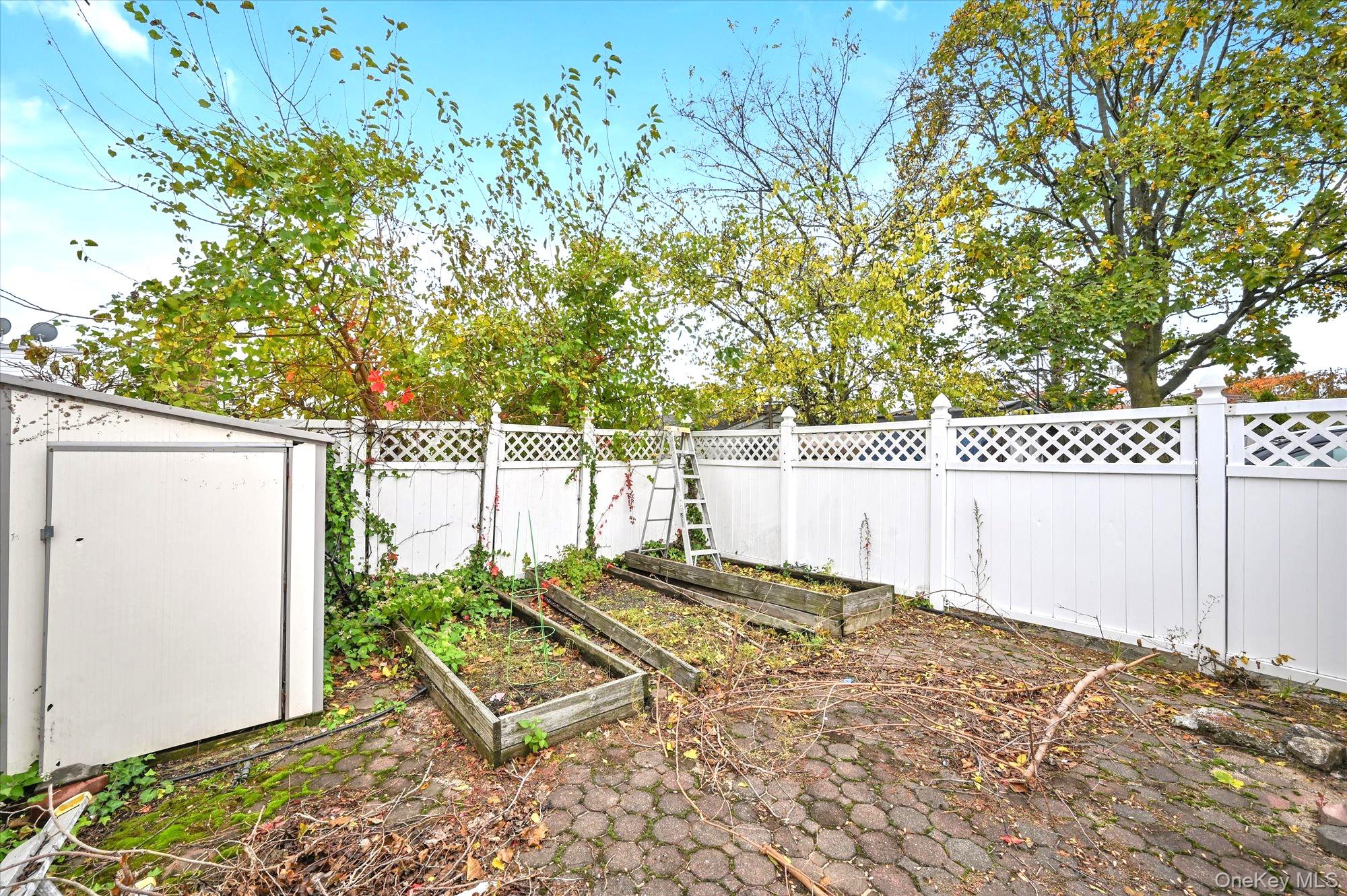 #15 photo, 32-28 202nd Street, Bayside , NY 11361