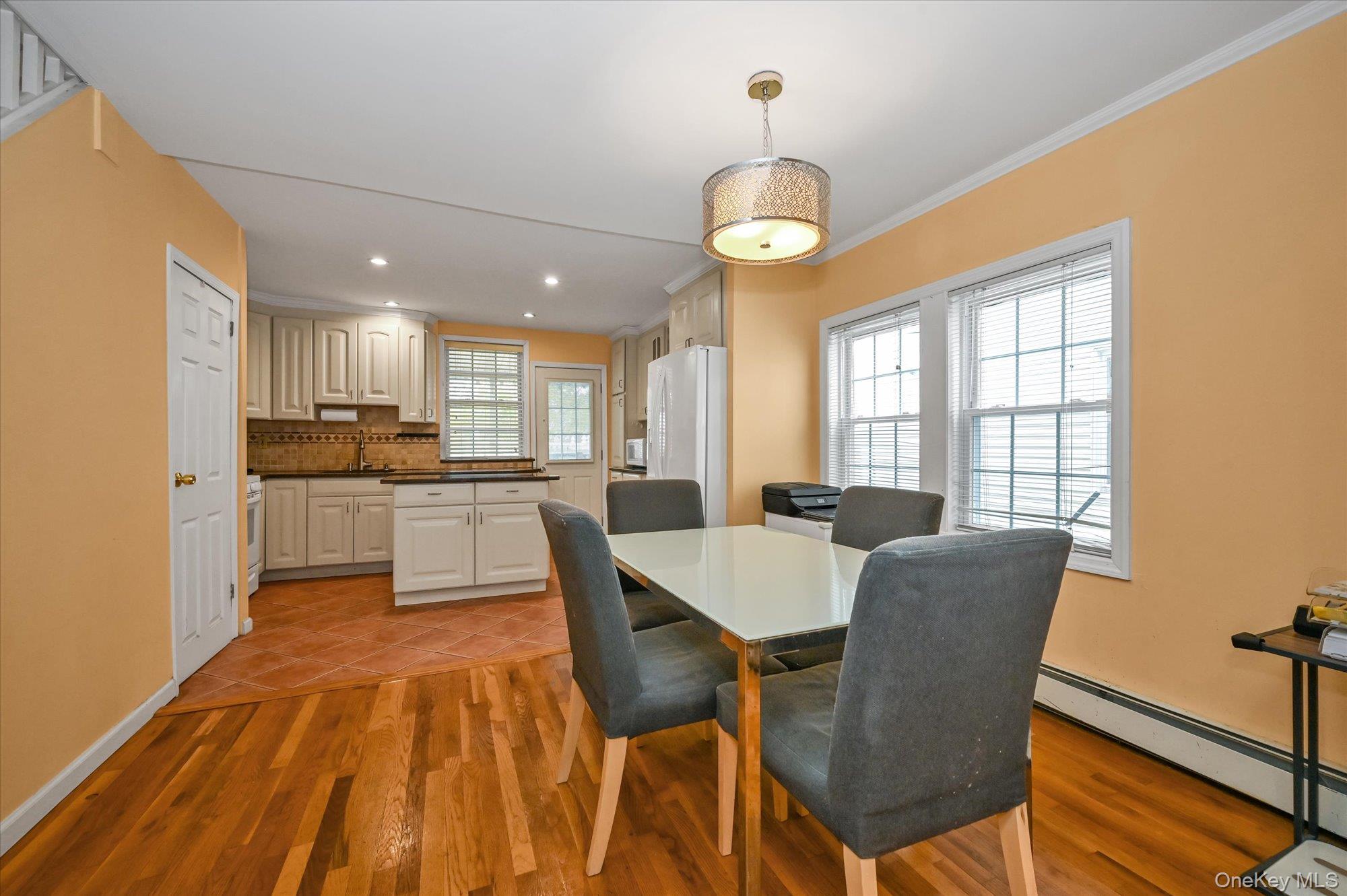 #5 photo, 32-28 202nd Street, Bayside , NY 11361