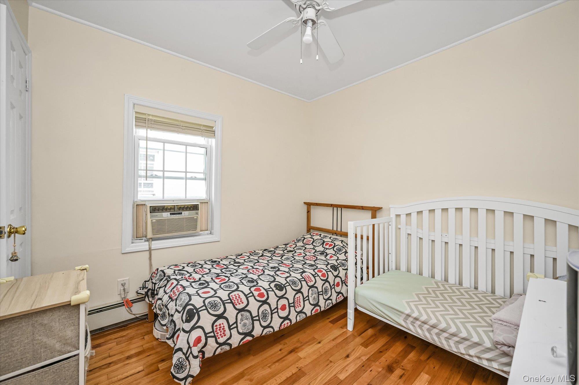 #9 photo, 32-28 202nd Street, Bayside , NY 11361