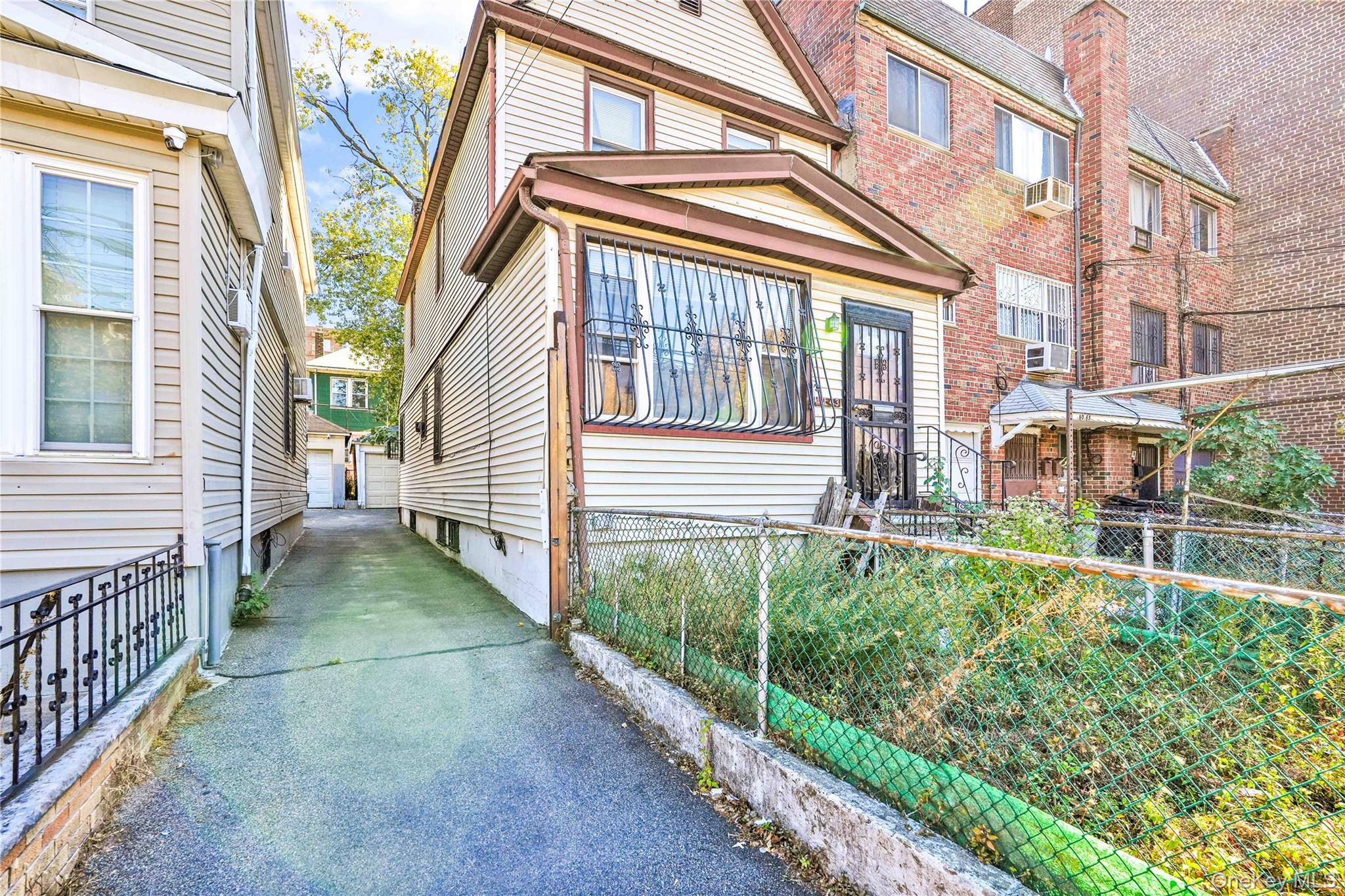 #12 photo, 40-43 73rd Street, Maspeth , NY 11377