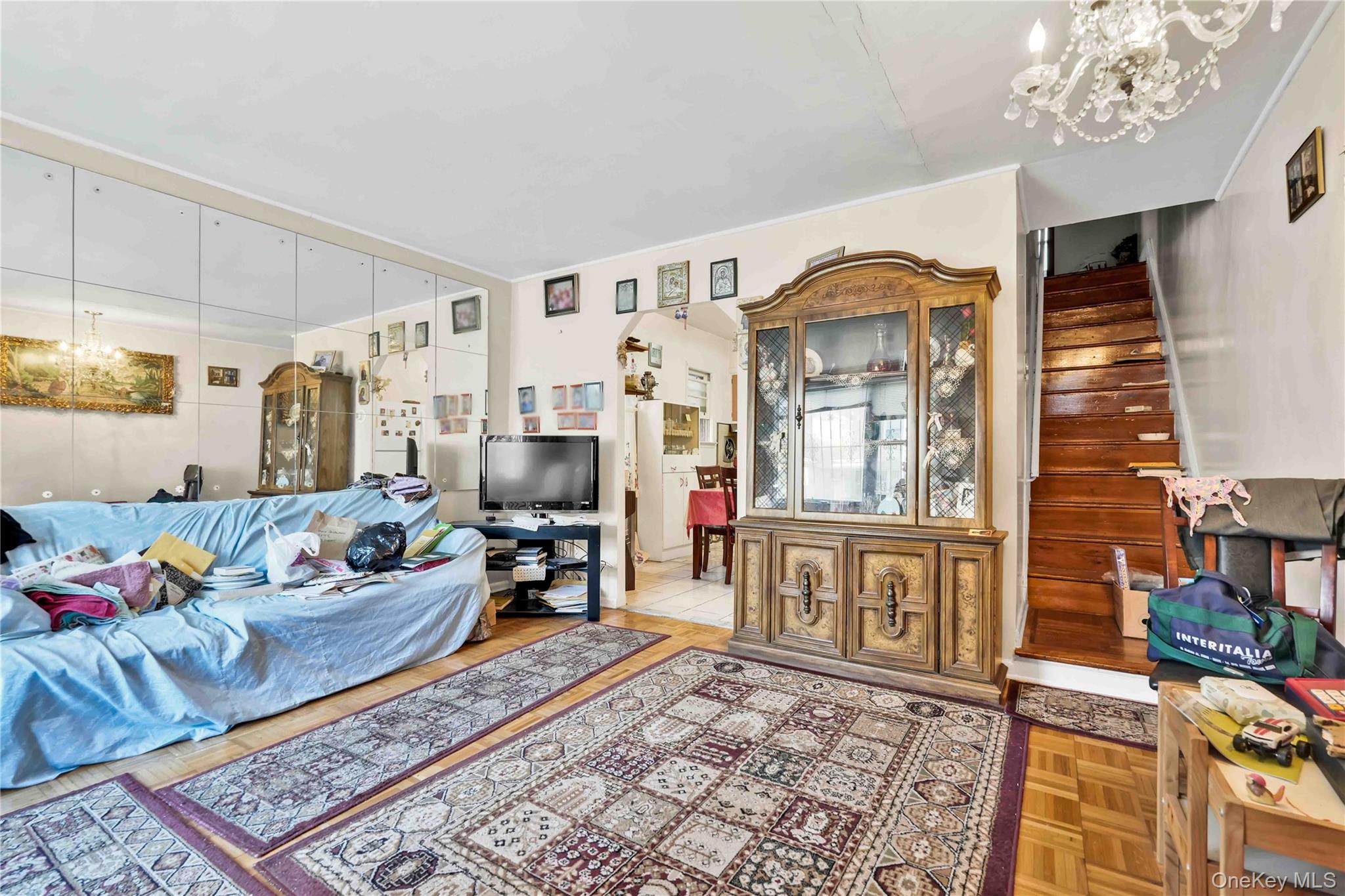 #4 photo, 40-43 73rd Street, Maspeth , NY 11377