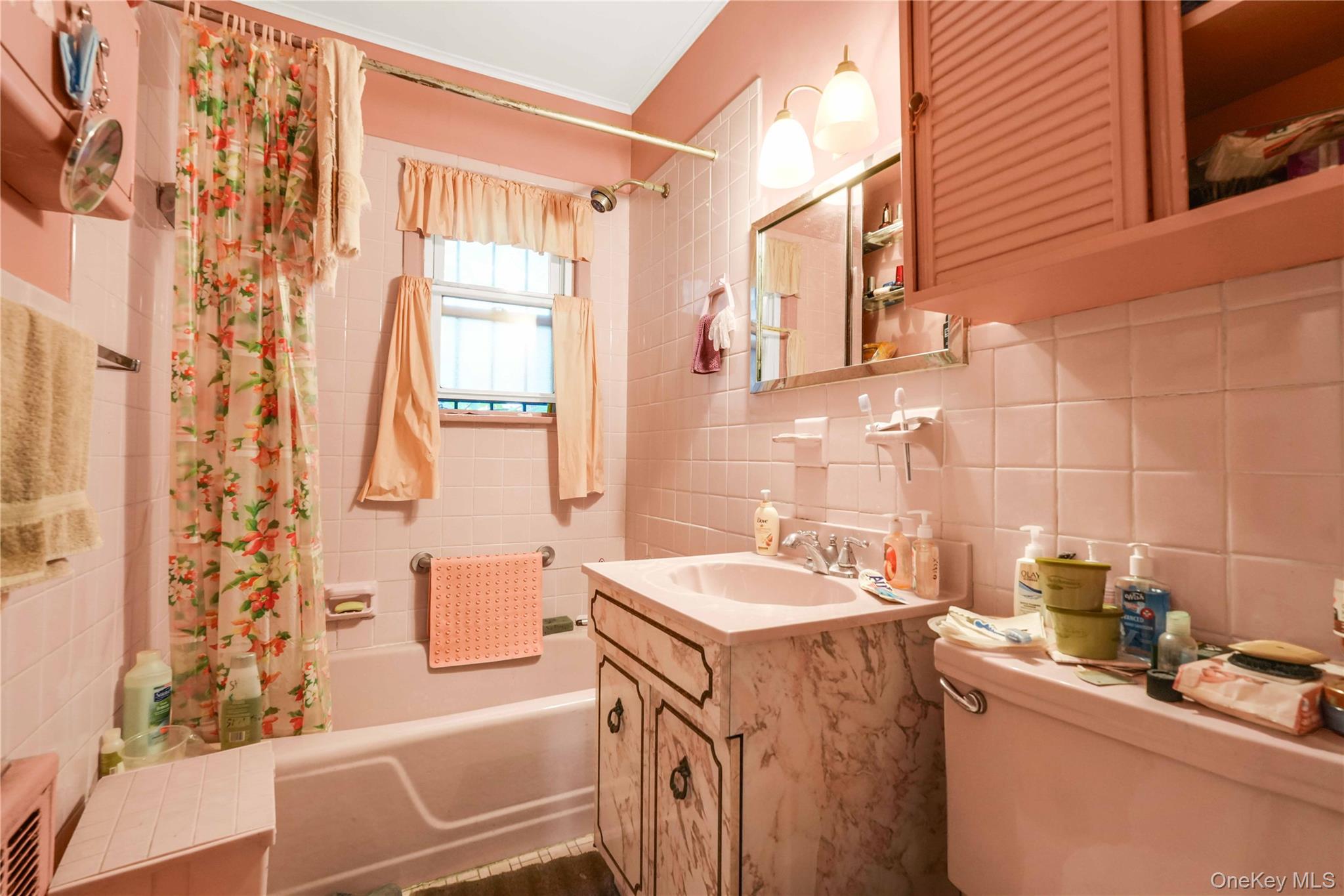 #9 photo, 40-43 73rd Street, Maspeth , NY 11377