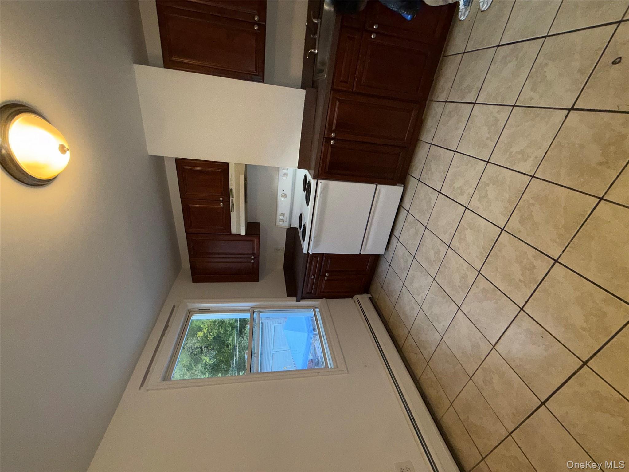 #6 photo, 58 Gifford Avenue, Poughkeepsie , NY 12601