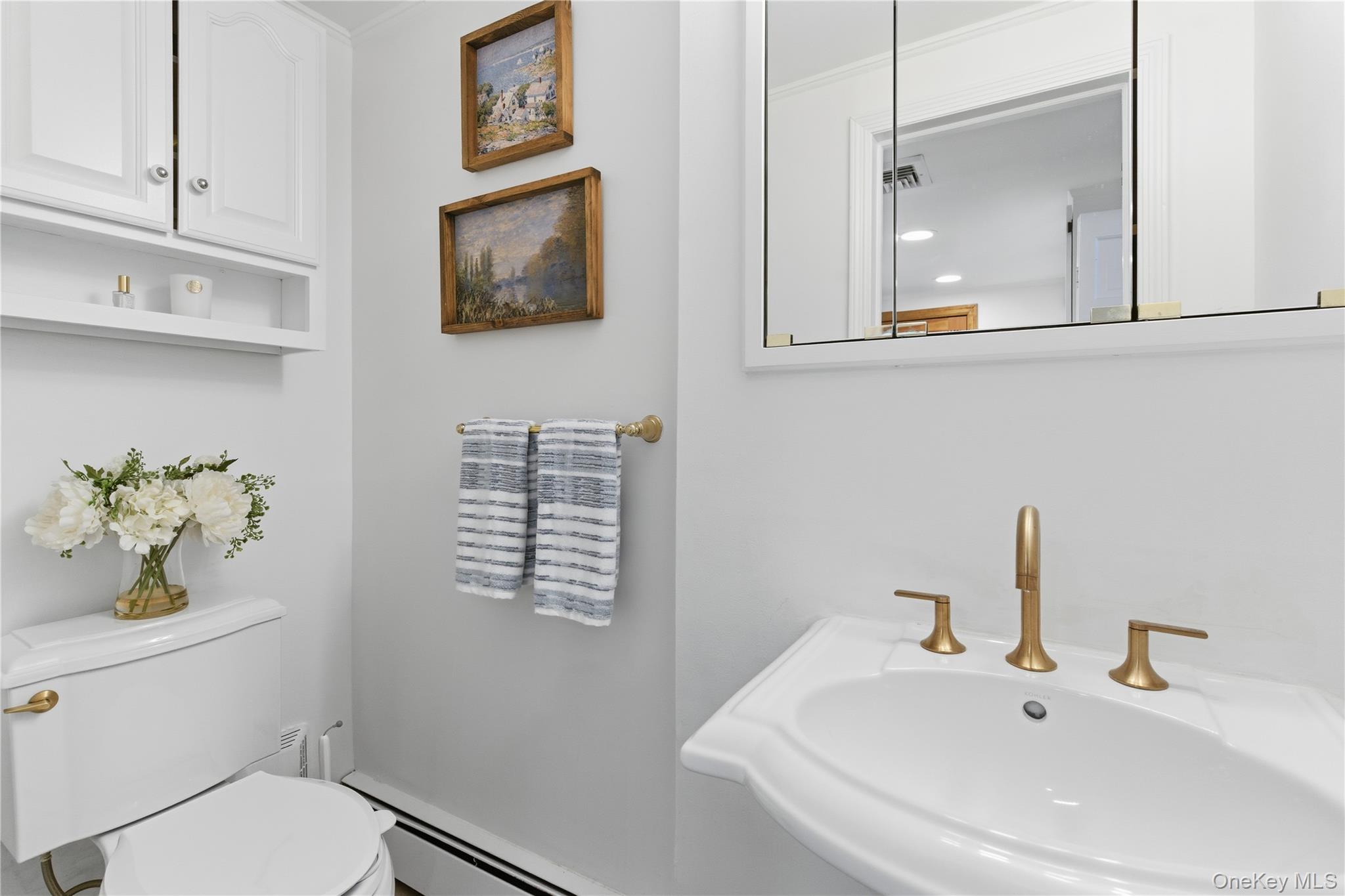 #13 photo, 6 Blue Grass Court, Huntington , NY 11743