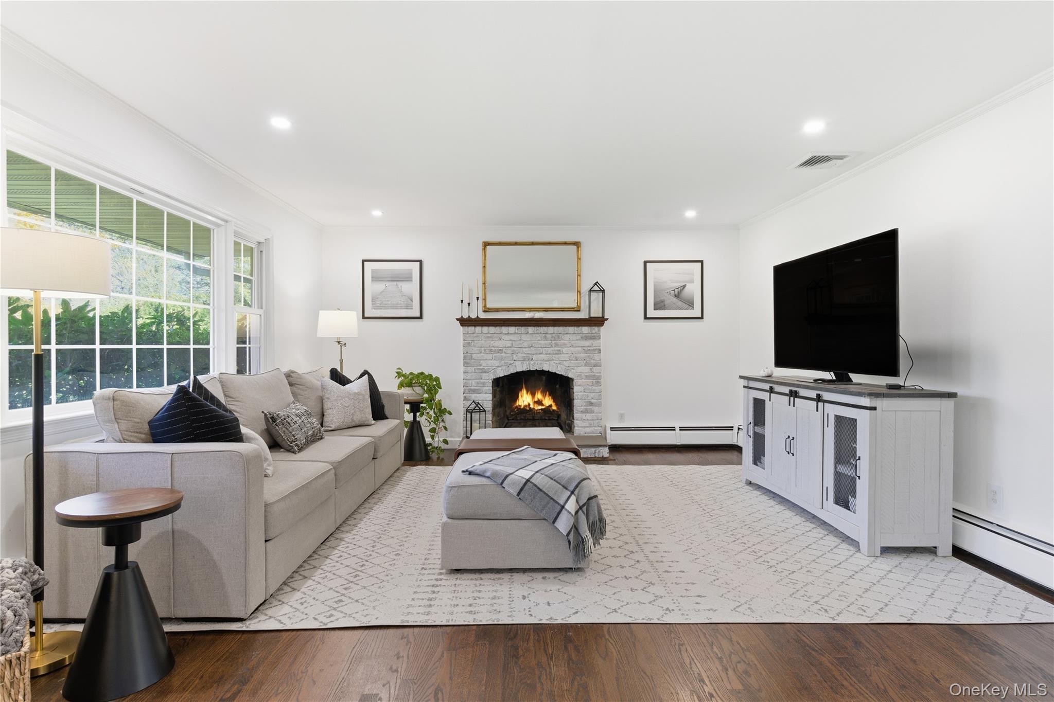 #15 photo, 6 Blue Grass Court, Huntington , NY 11743