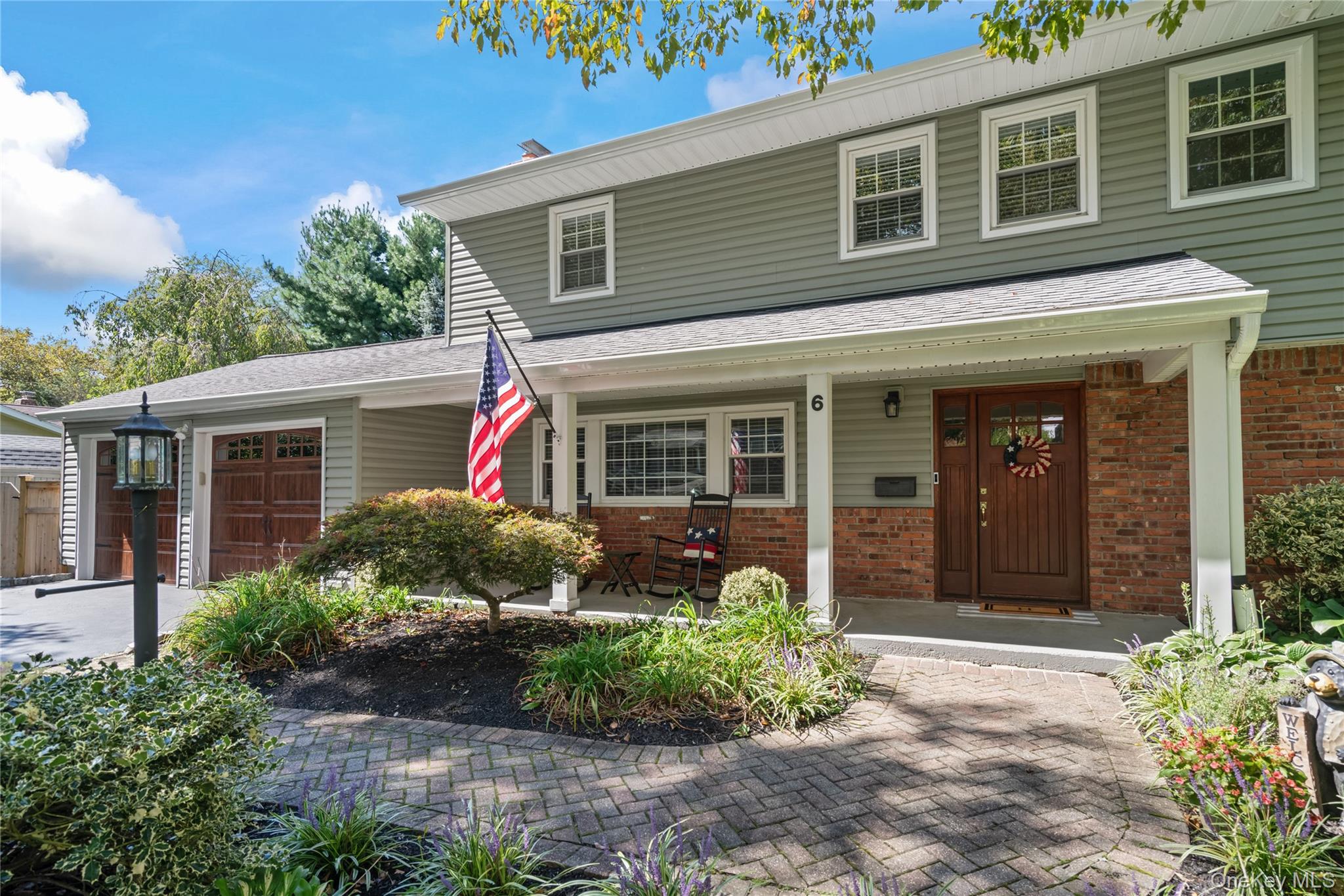 #4 photo, 6 Blue Grass Court, Huntington , NY 11743