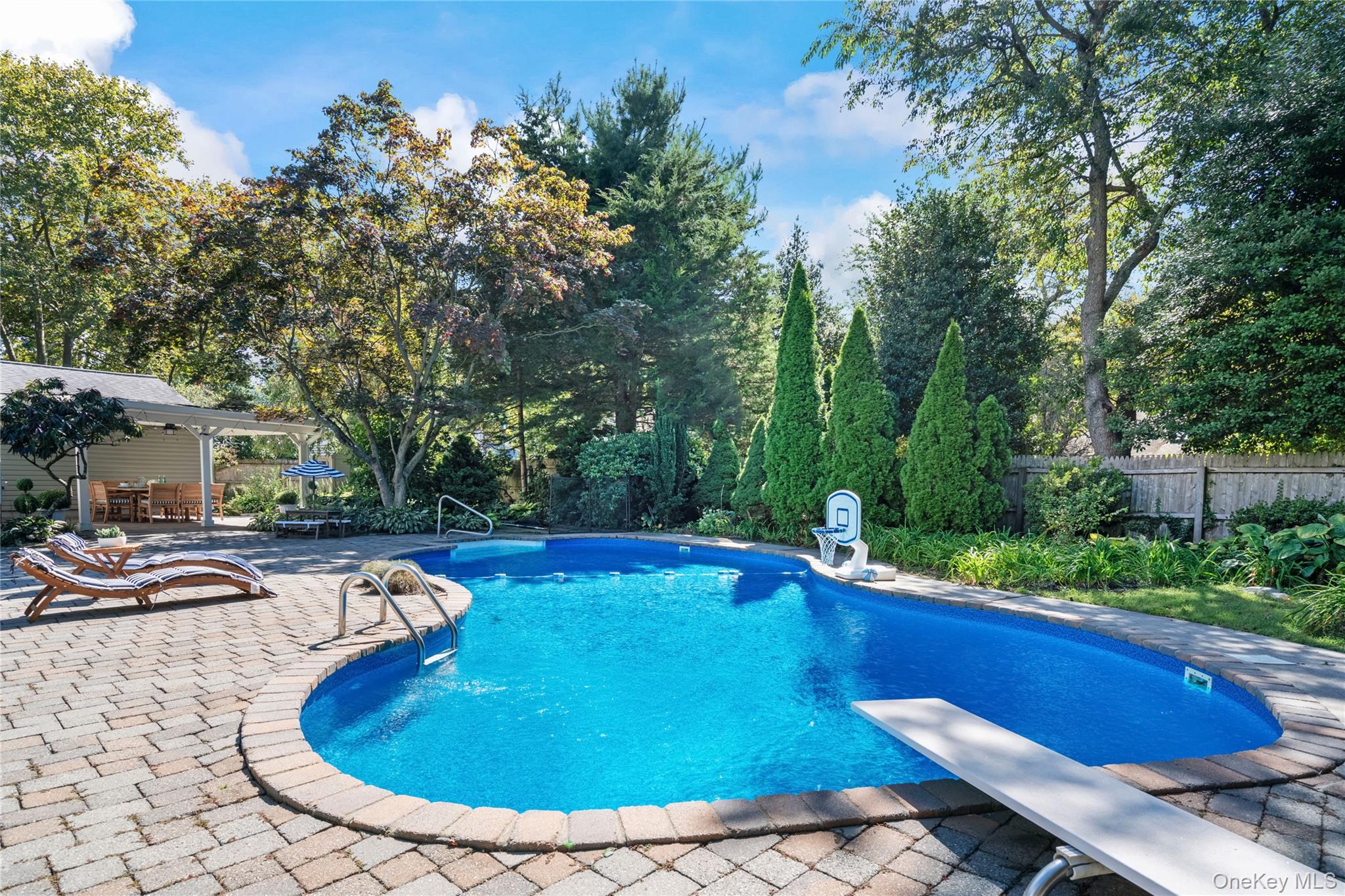 #8 photo, 6 Blue Grass Court, Huntington , NY 11743