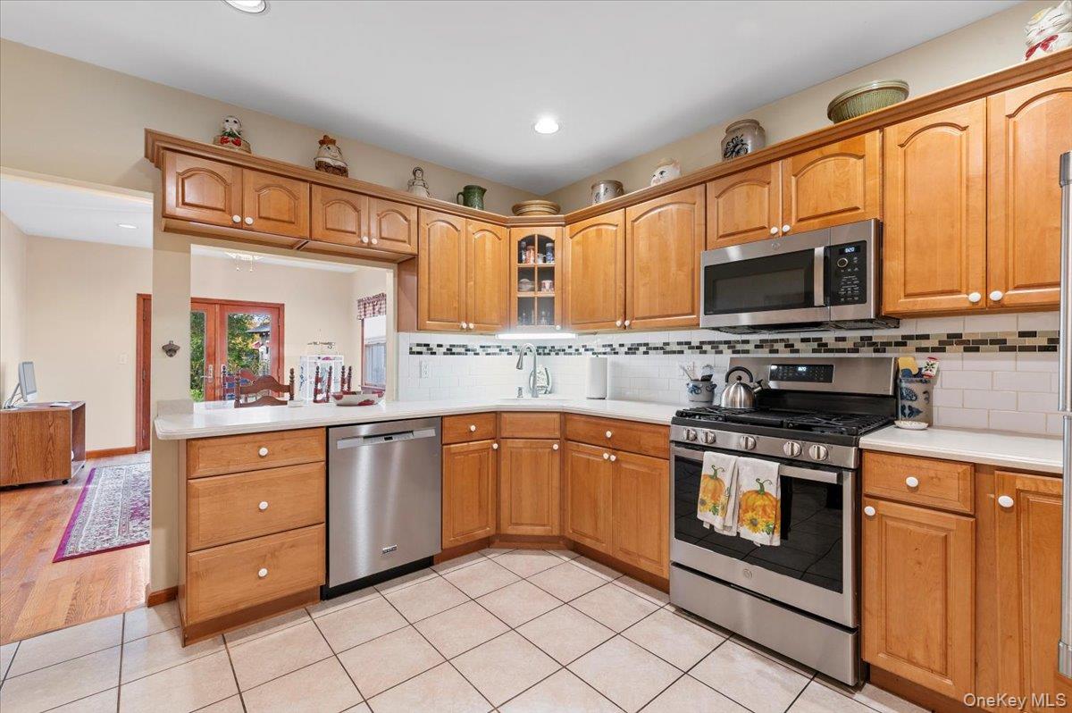 #10 photo, 2726 Park Avenue, Baldwin , NY 11510