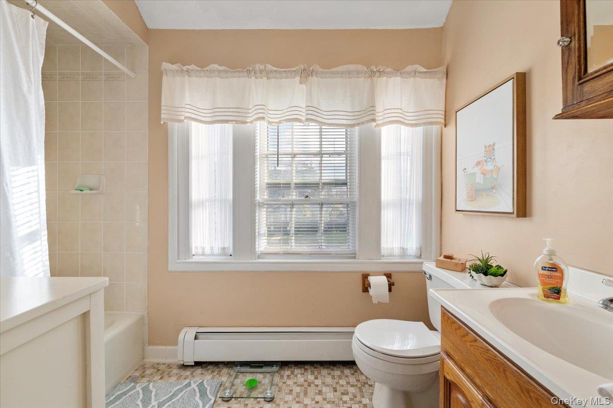 #18 photo, 2726 Park Avenue, Baldwin , NY 11510