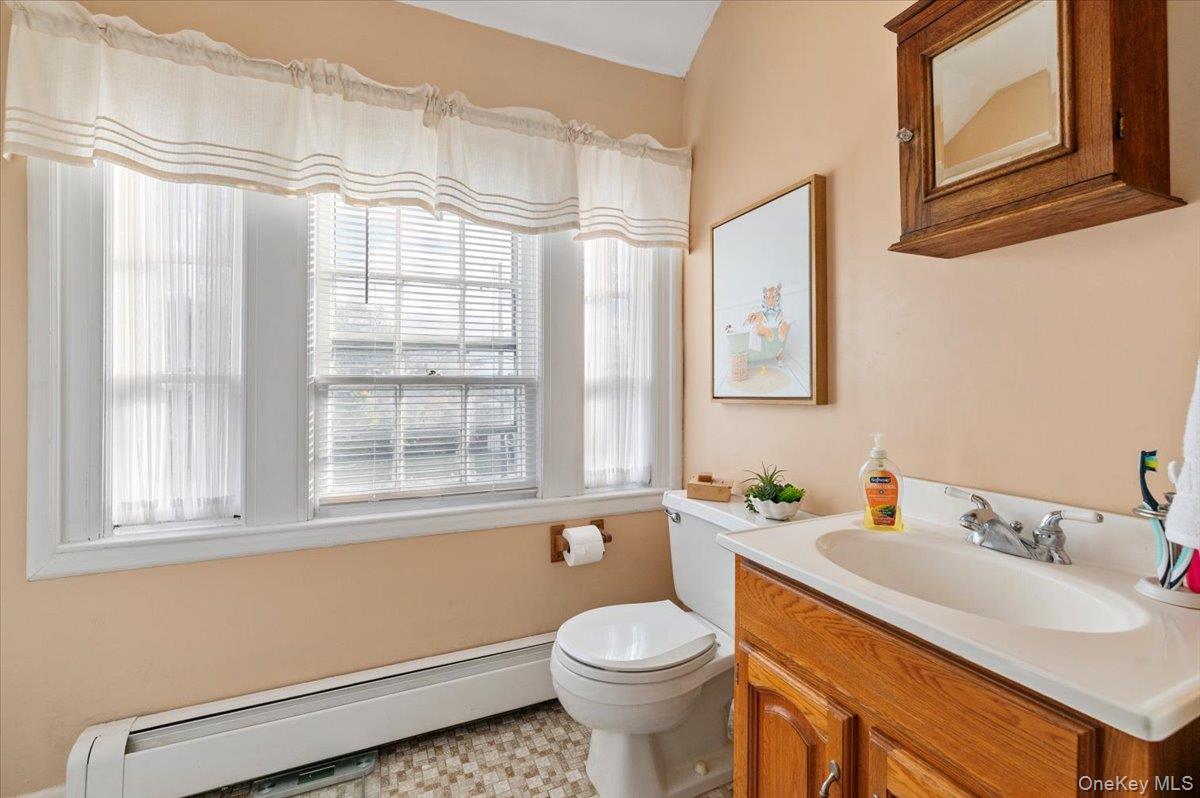 #19 photo, 2726 Park Avenue, Baldwin , NY 11510