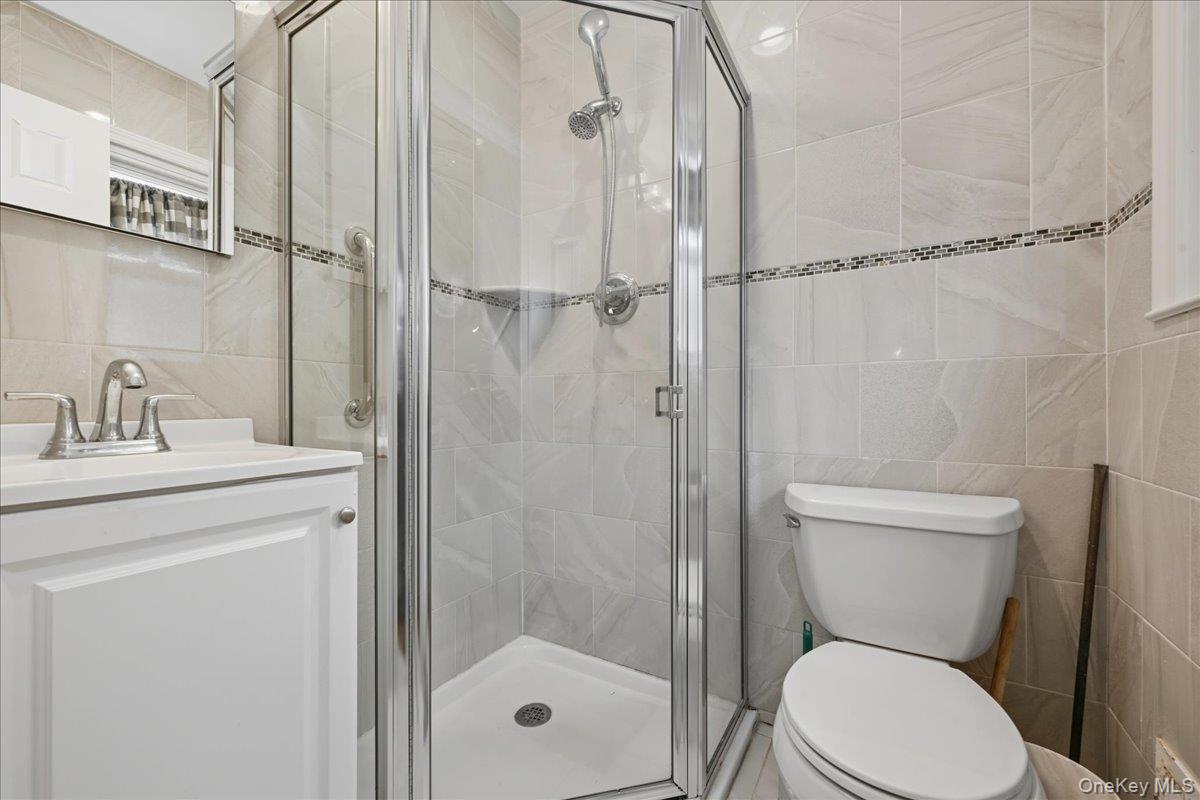 #13 photo, 160-31 24th Avenue, Whitestone , NY 11357