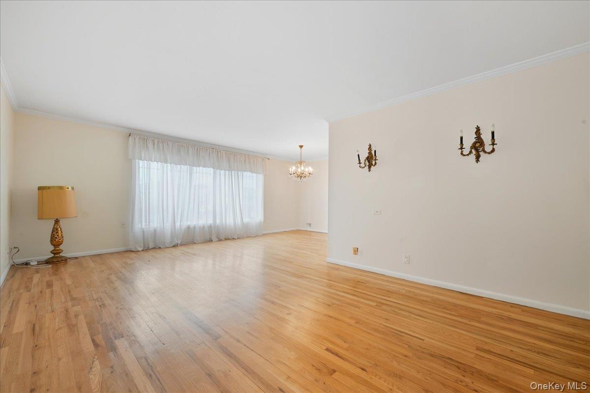 #5 photo, 160-31 24th Avenue, Whitestone , NY 11357