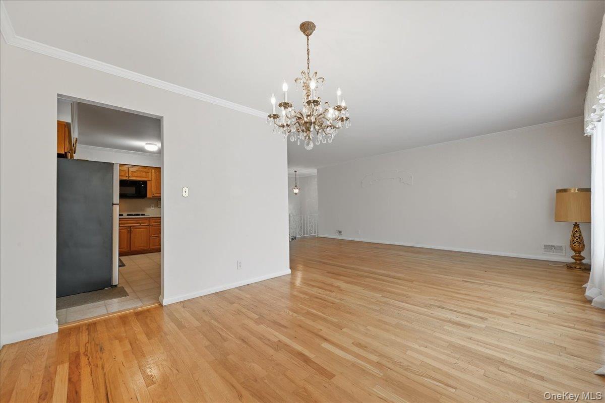 #7 photo, 160-31 24th Avenue, Whitestone , NY 11357