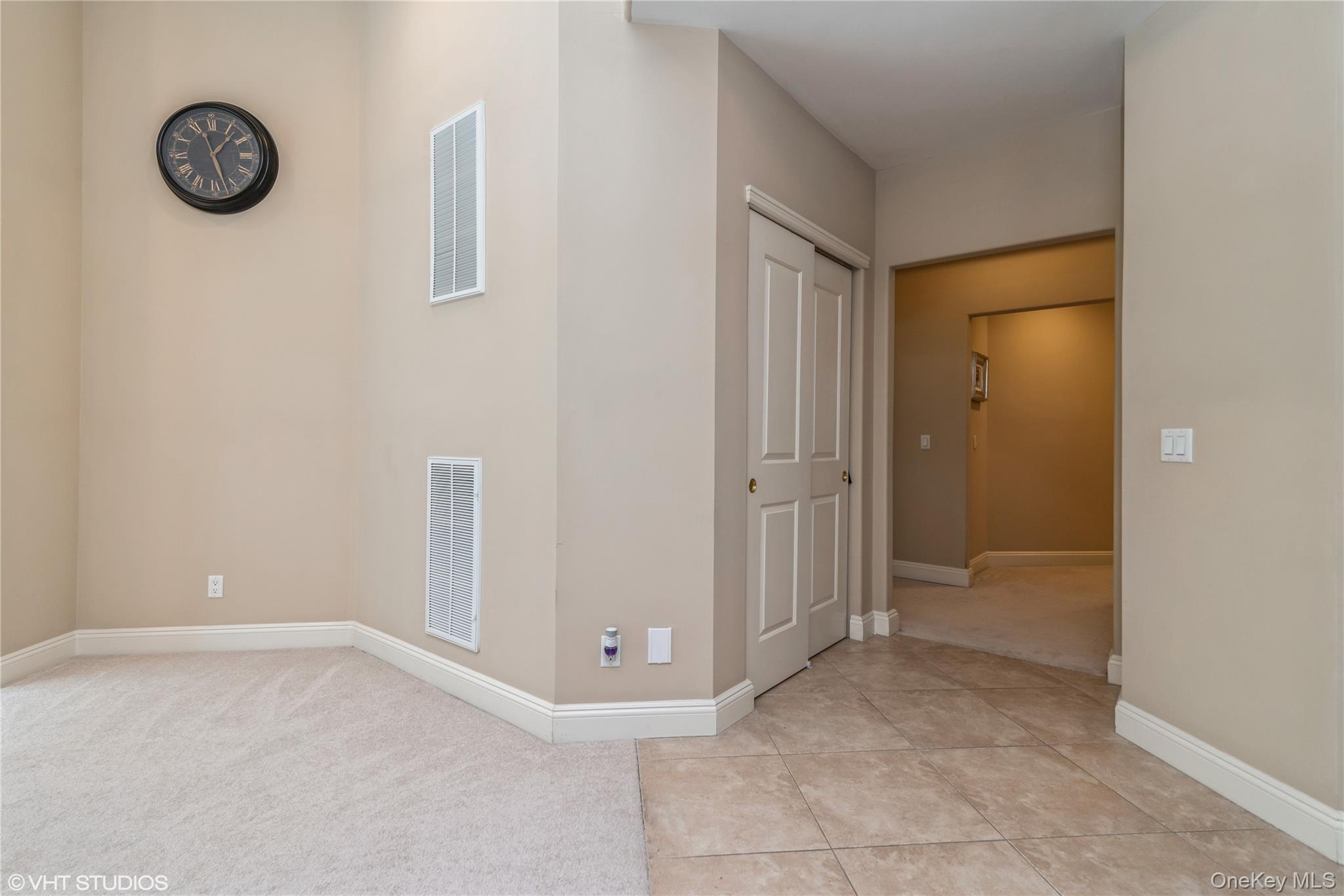 #14 photo, 2 Pondview, Saint James , NY 11787