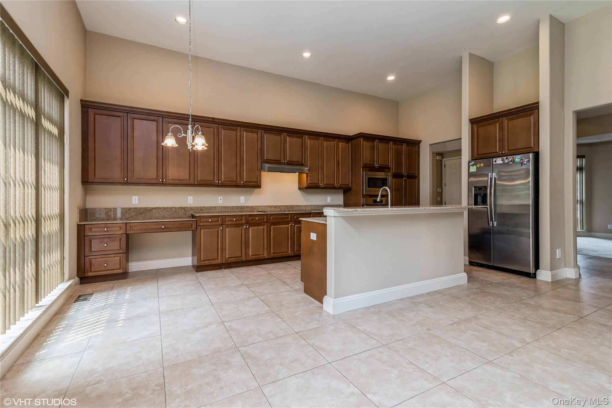 #16 photo, 2 Pondview, Saint James , NY 11787