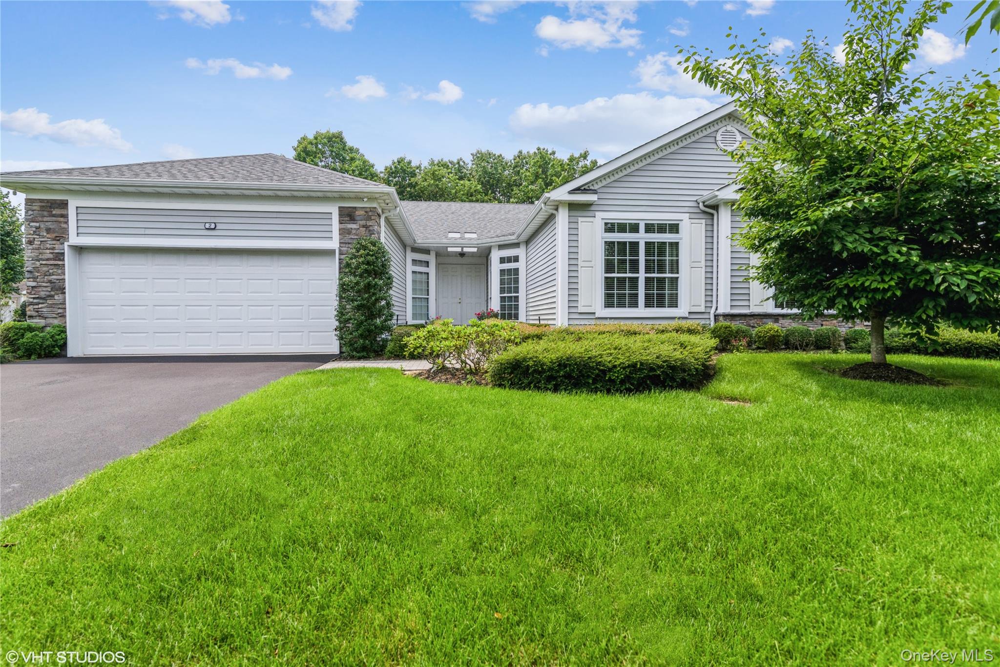 #2 photo, 2 Pondview, Saint James , NY 11787