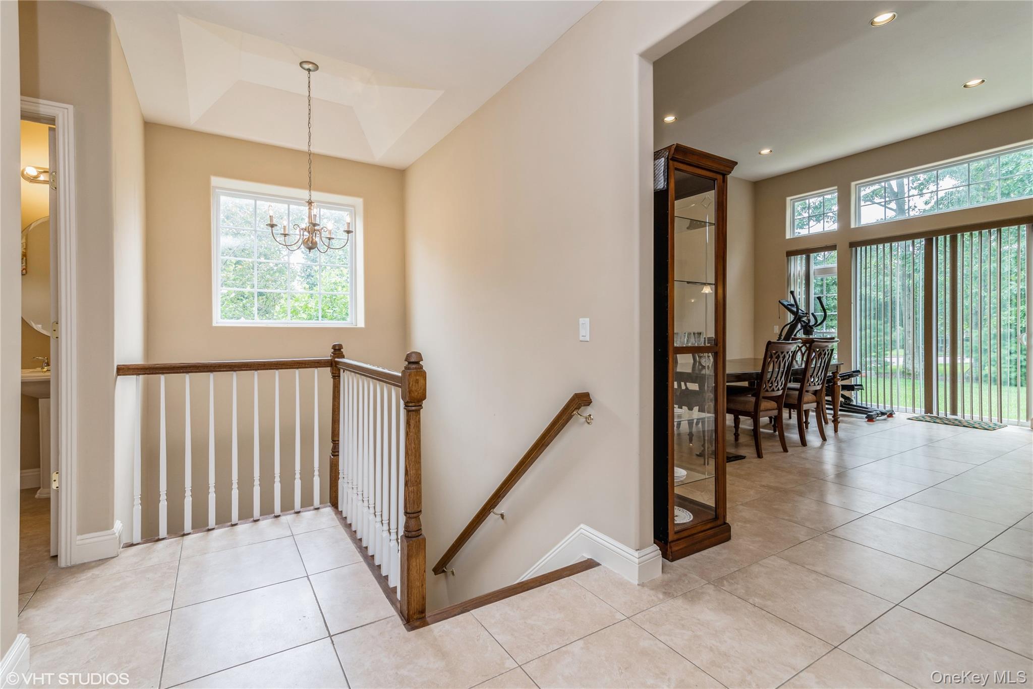 #20 photo, 2 Pondview, Saint James , NY 11787