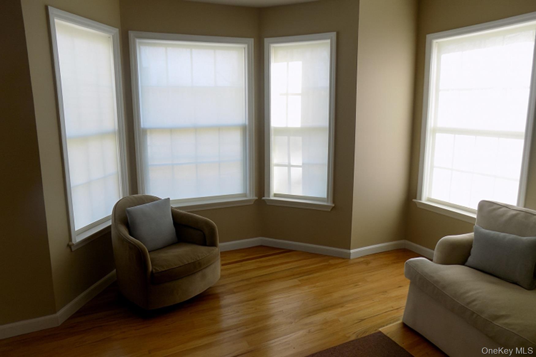 #11 photo, 9 Nursery Court, Huntington , NY 11743