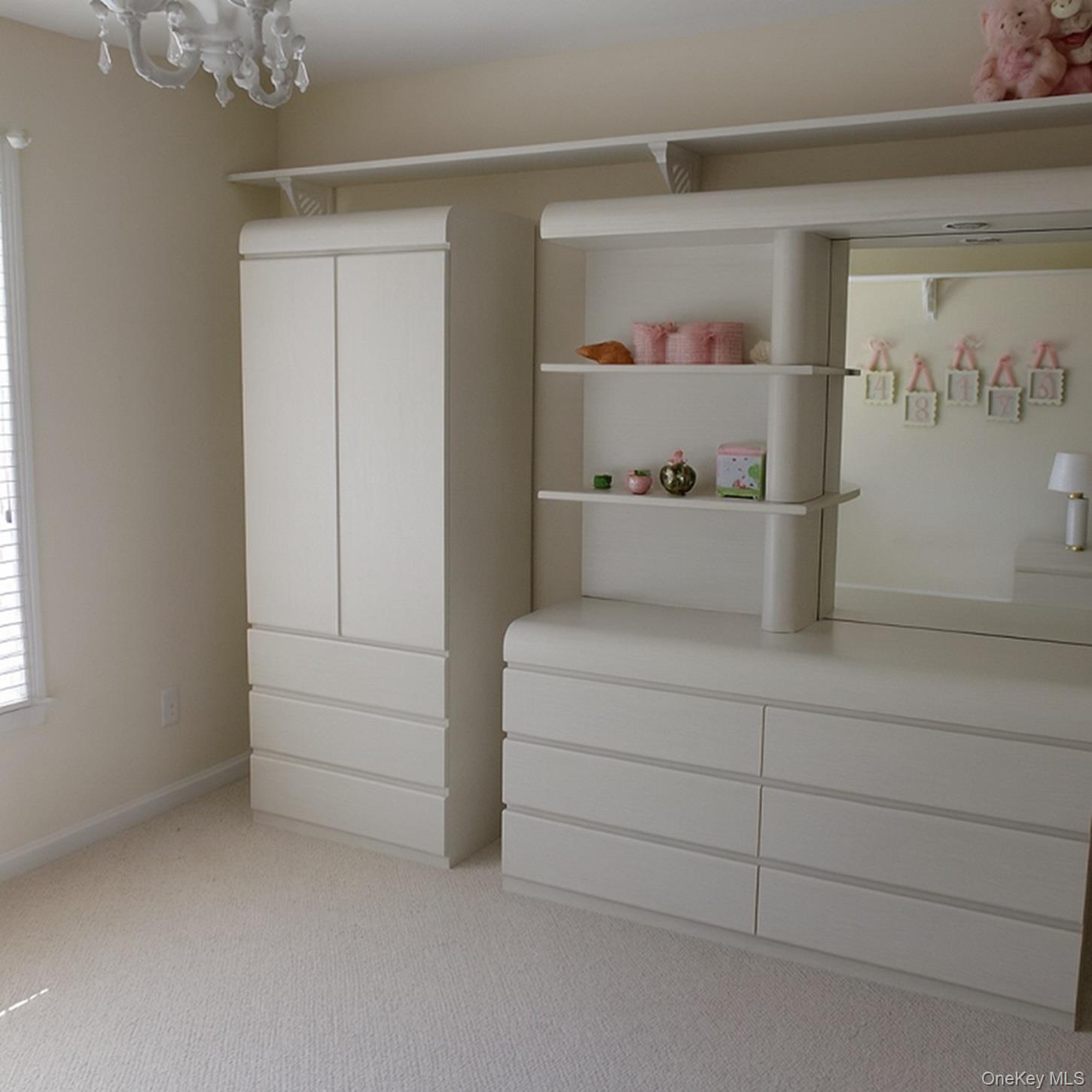 #15 photo, 9 Nursery Court, Huntington , NY 11743