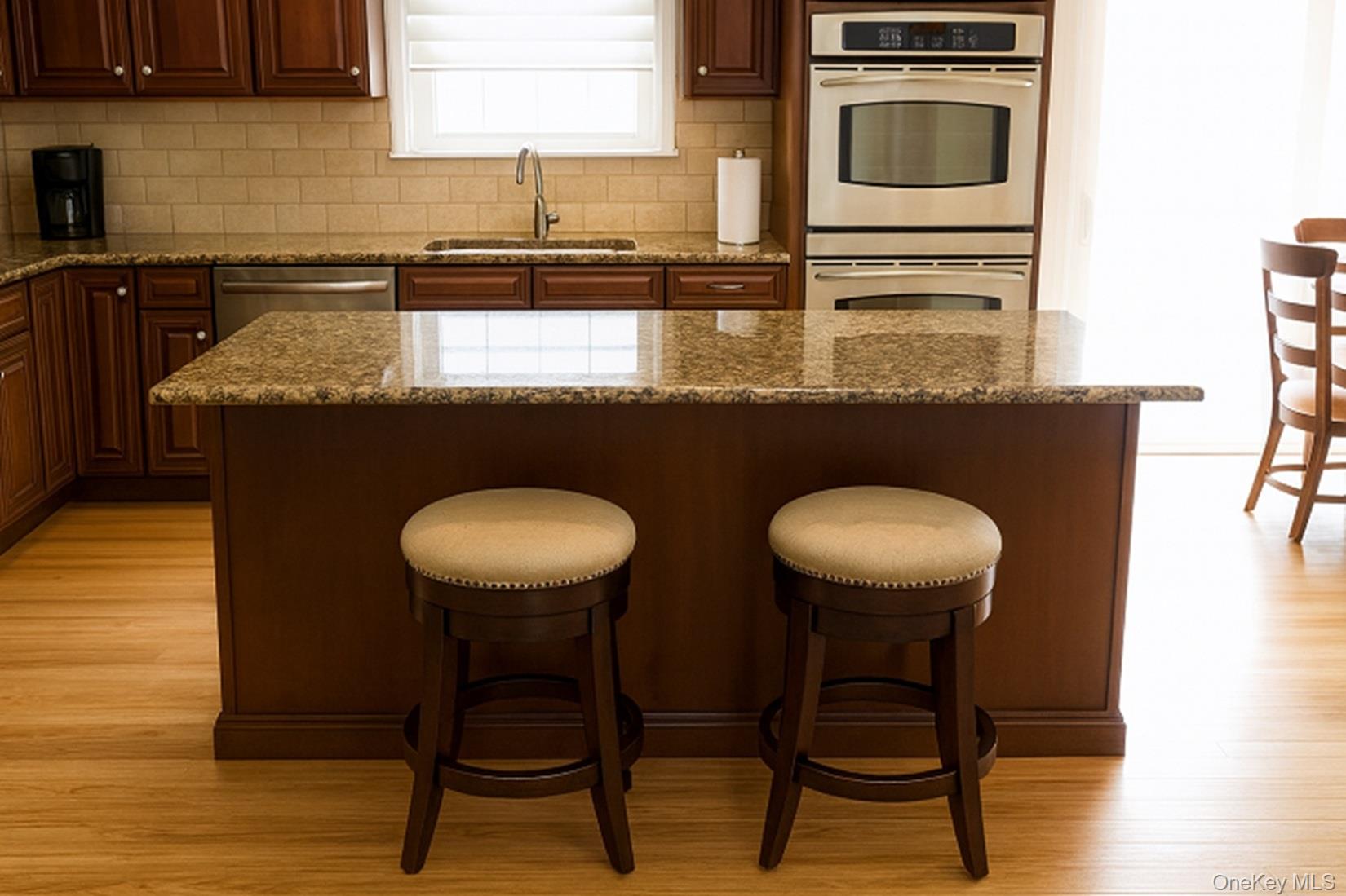 #7 photo, 9 Nursery Court, Huntington , NY 11743