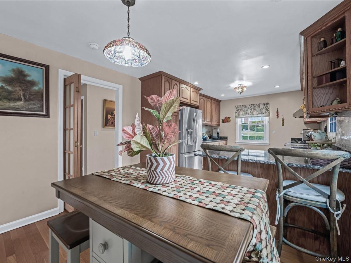 #6 photo, 33 Berkshire Road, Yonkers , NY 10710