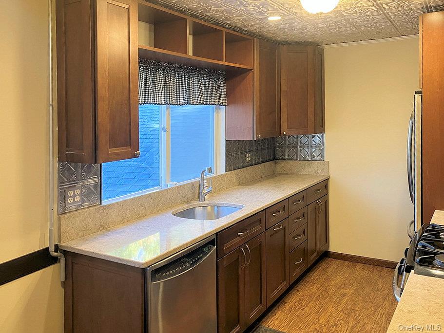 #4 photo, 1 Overlook Drive, Valhalla , NY 10595